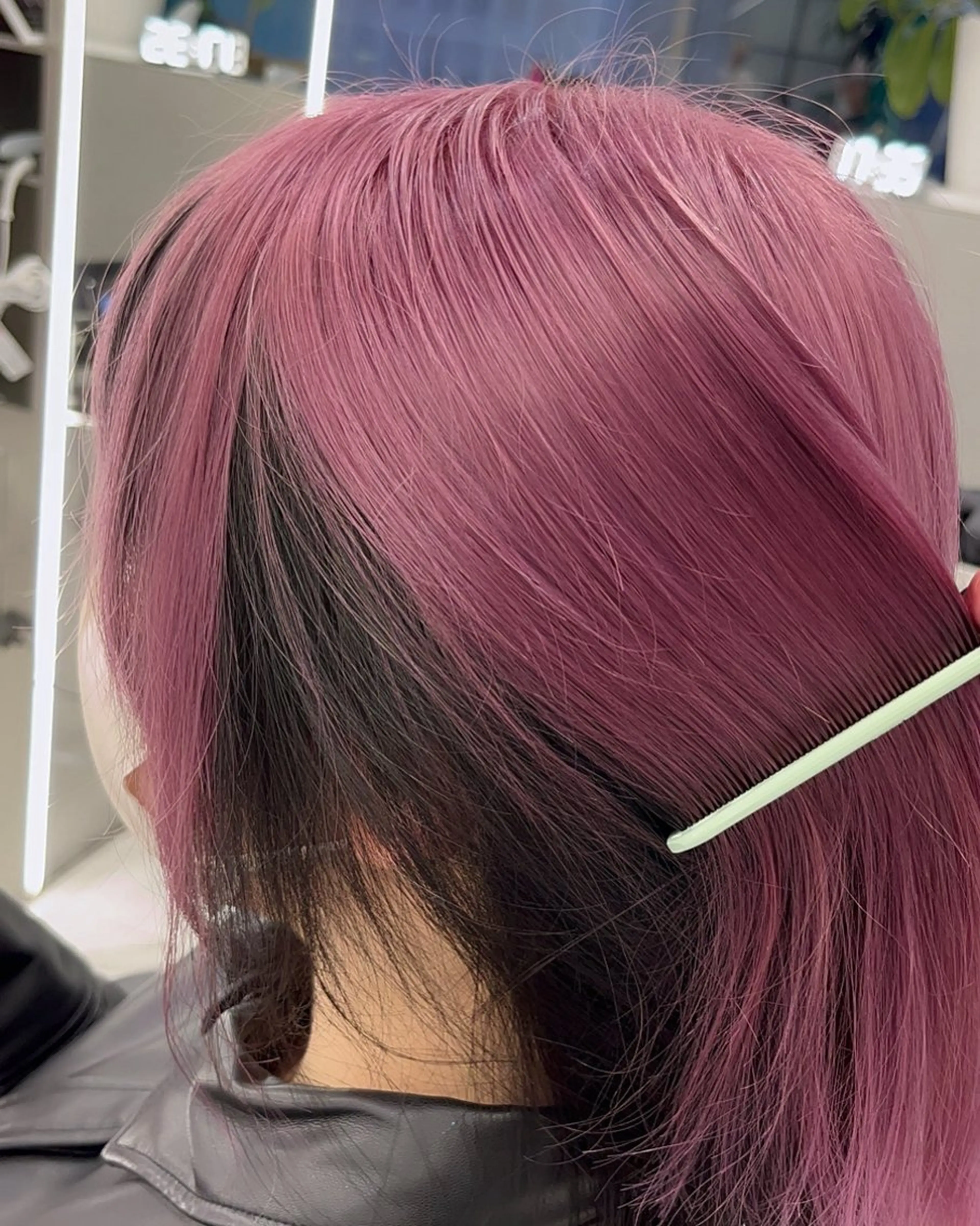 セミロング カラー 透明感ミルクティー✨ 西澤 ジュンヤのヘアスタイル