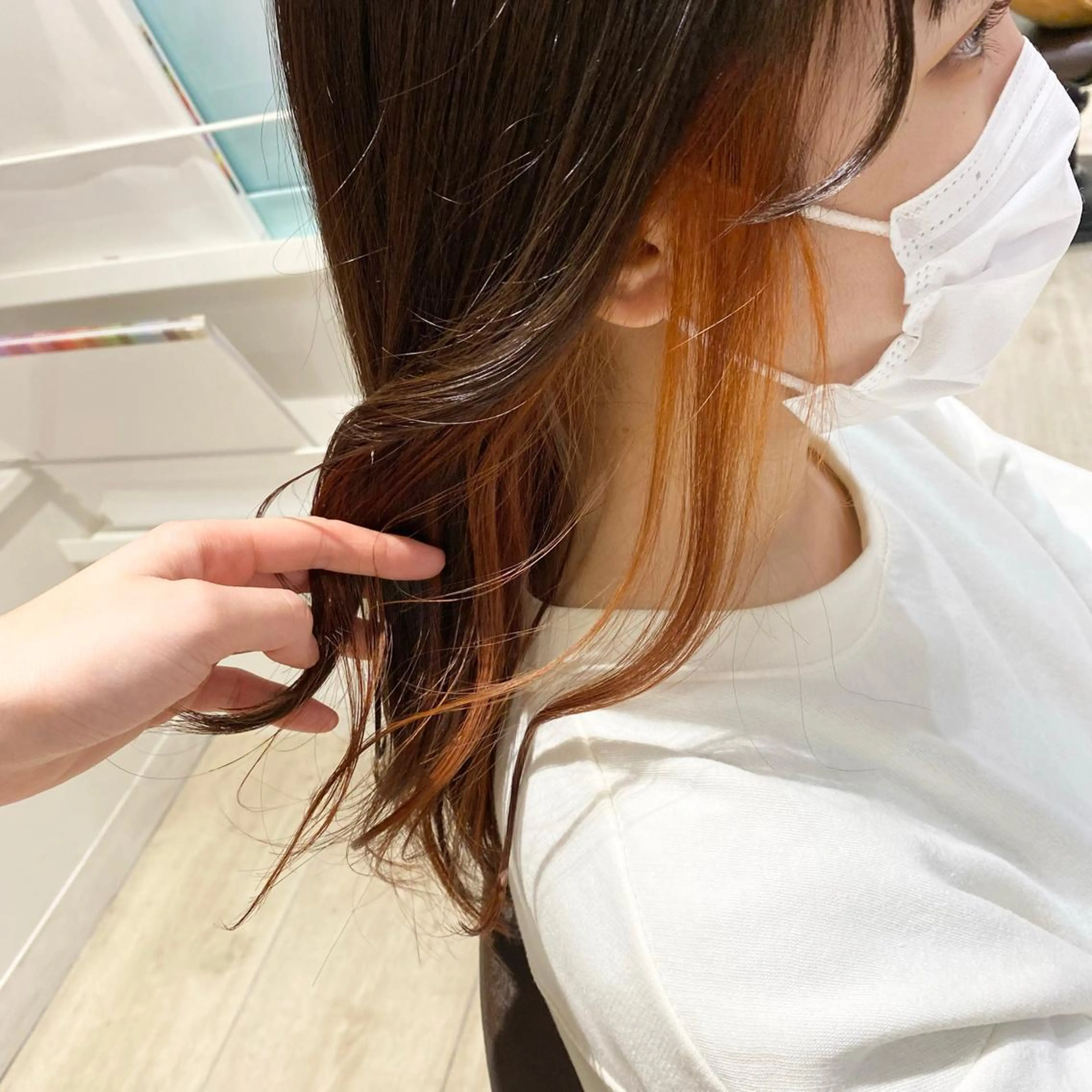 ロング オレンジブラウン equal銀座所属・equal銀座 黒田💚のヘアスタイル