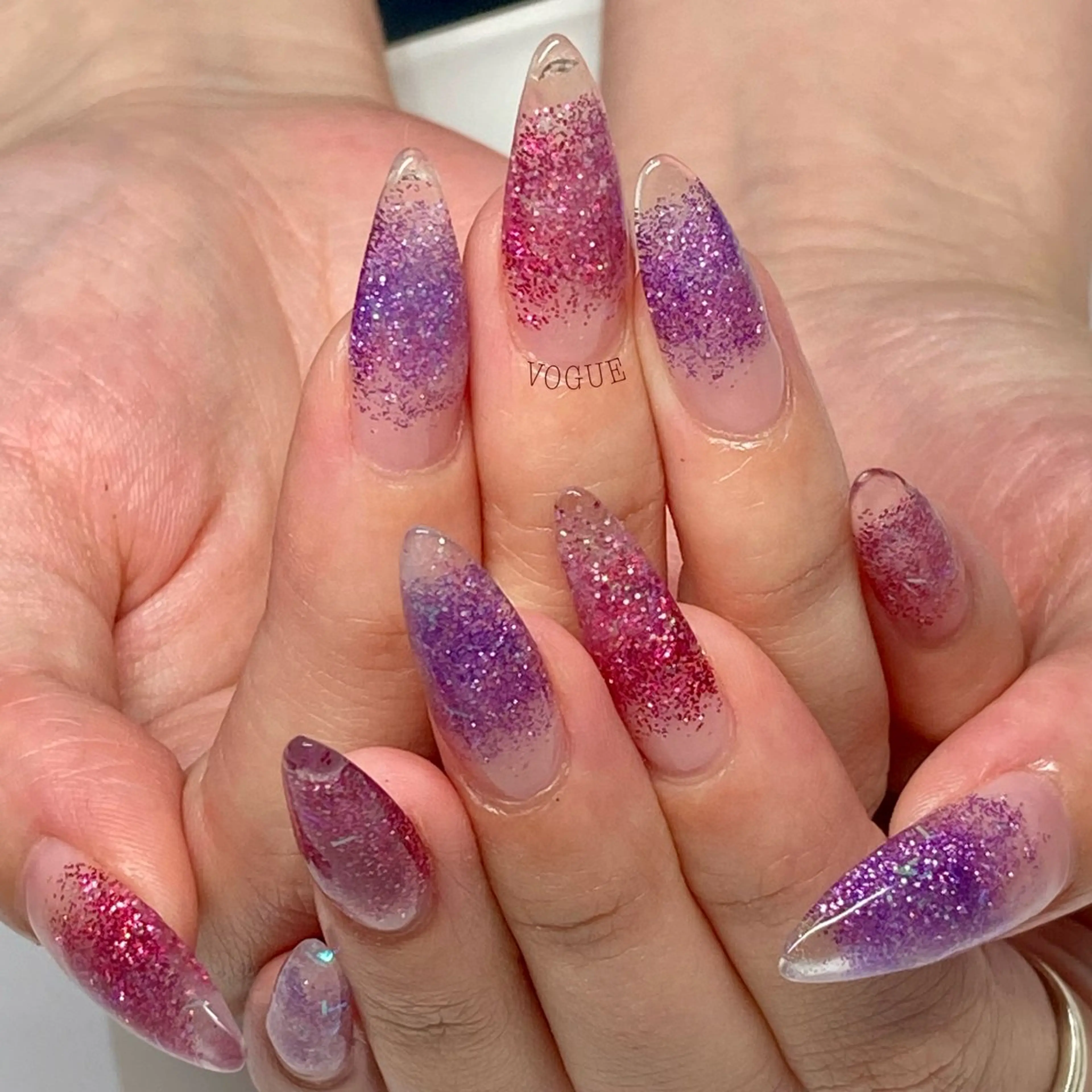 ネイル ハンドネイル VOGUE ×SWANのネイルデザイン