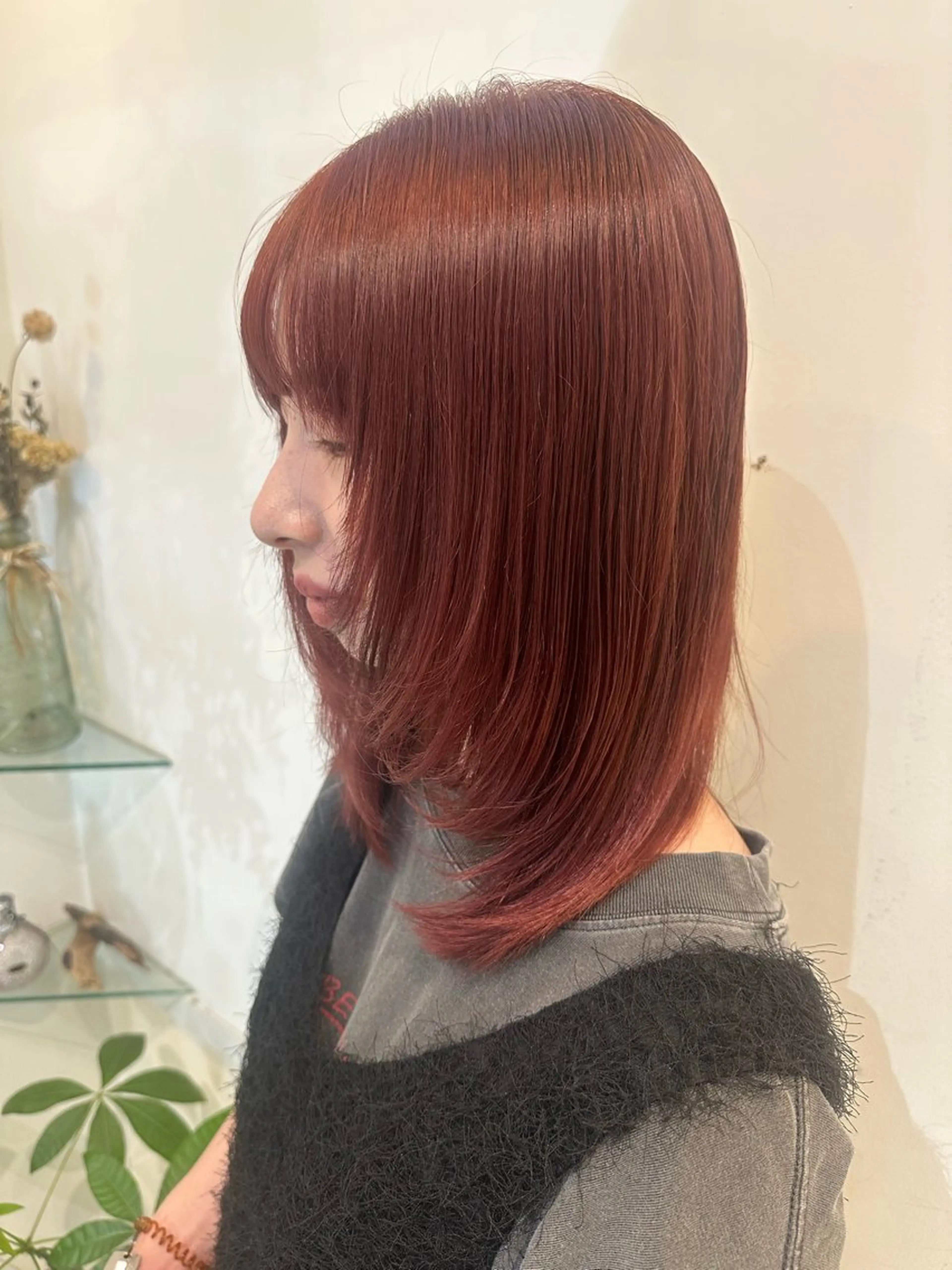 セミロング カラー ボルドーカラー 顔まわりレイヤー 顔周りカット レイヤーカット 透けるbrown カラー🎗♡yukaのヘアスタイル