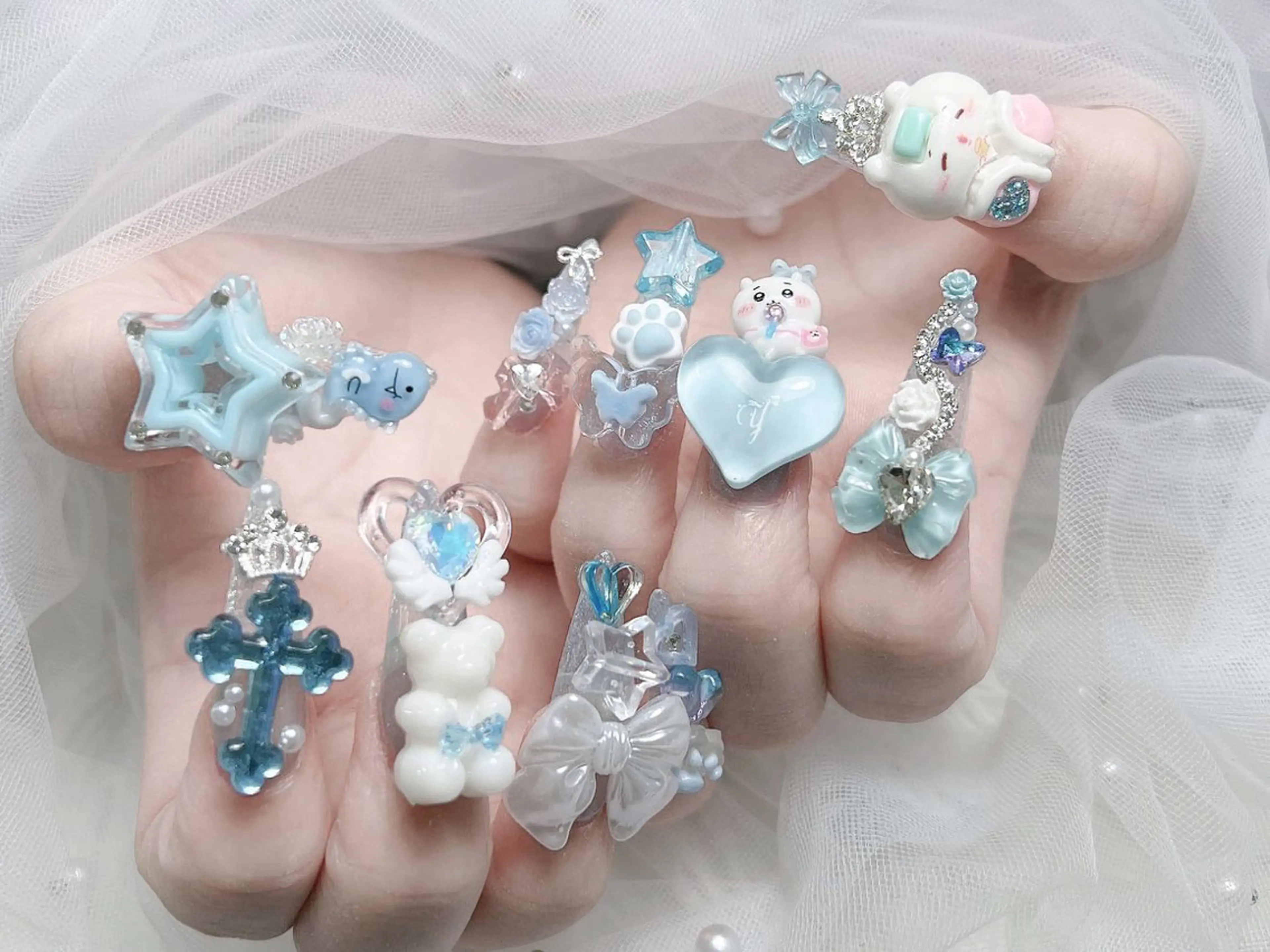 ネイル キラキラネイル スカルプネイル ハンドネイル MoMoA Nail ネイル長さ出し専門店のネイルデザイン