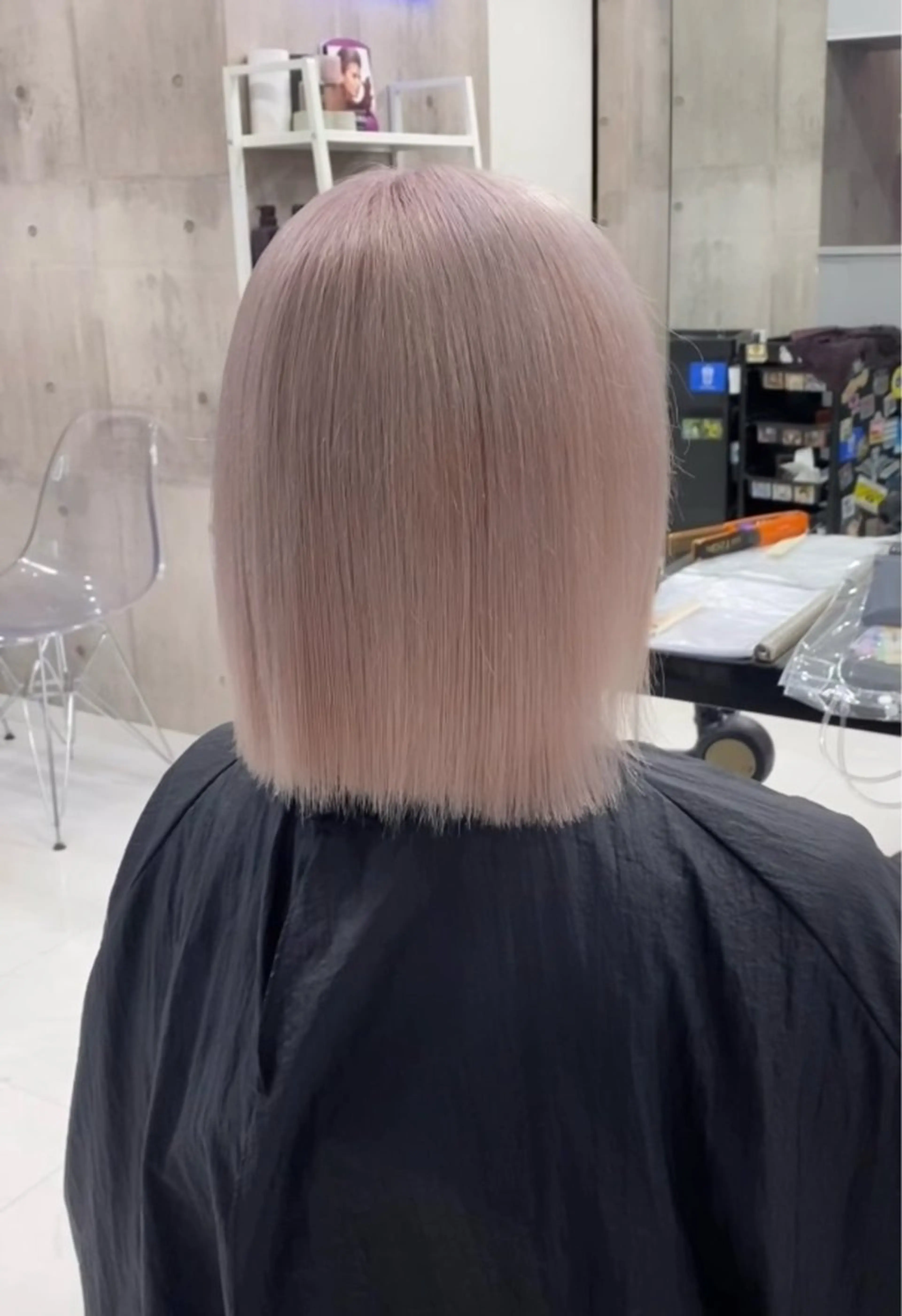 ショート カラー ヘアアレンジ メンズ ヘアカラー のん🎀ハイトーン/ レイヤーカット🐳のヘアスタイル