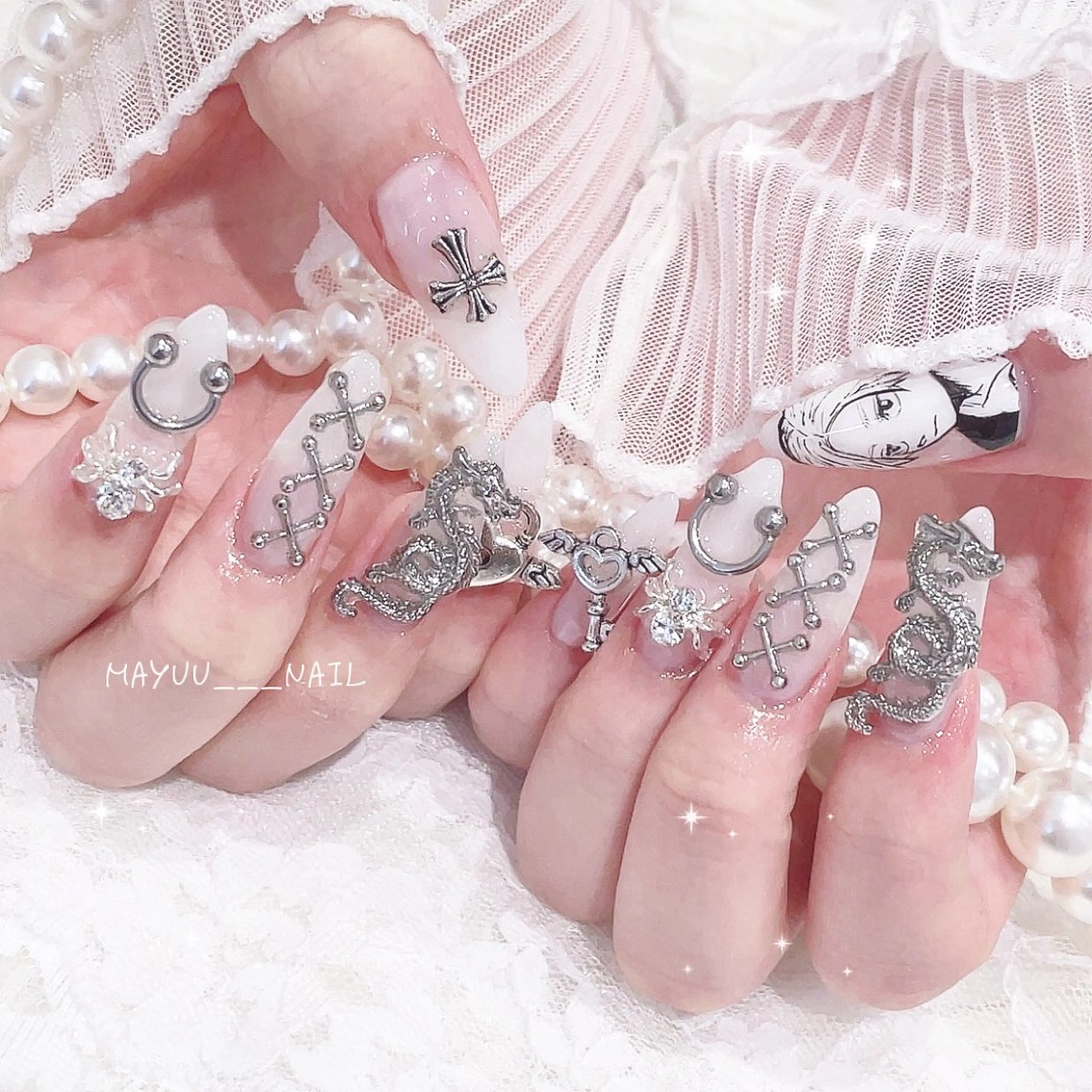 ネイル 🎀 Mayu 🎀痛ネイルのネイルデザイン