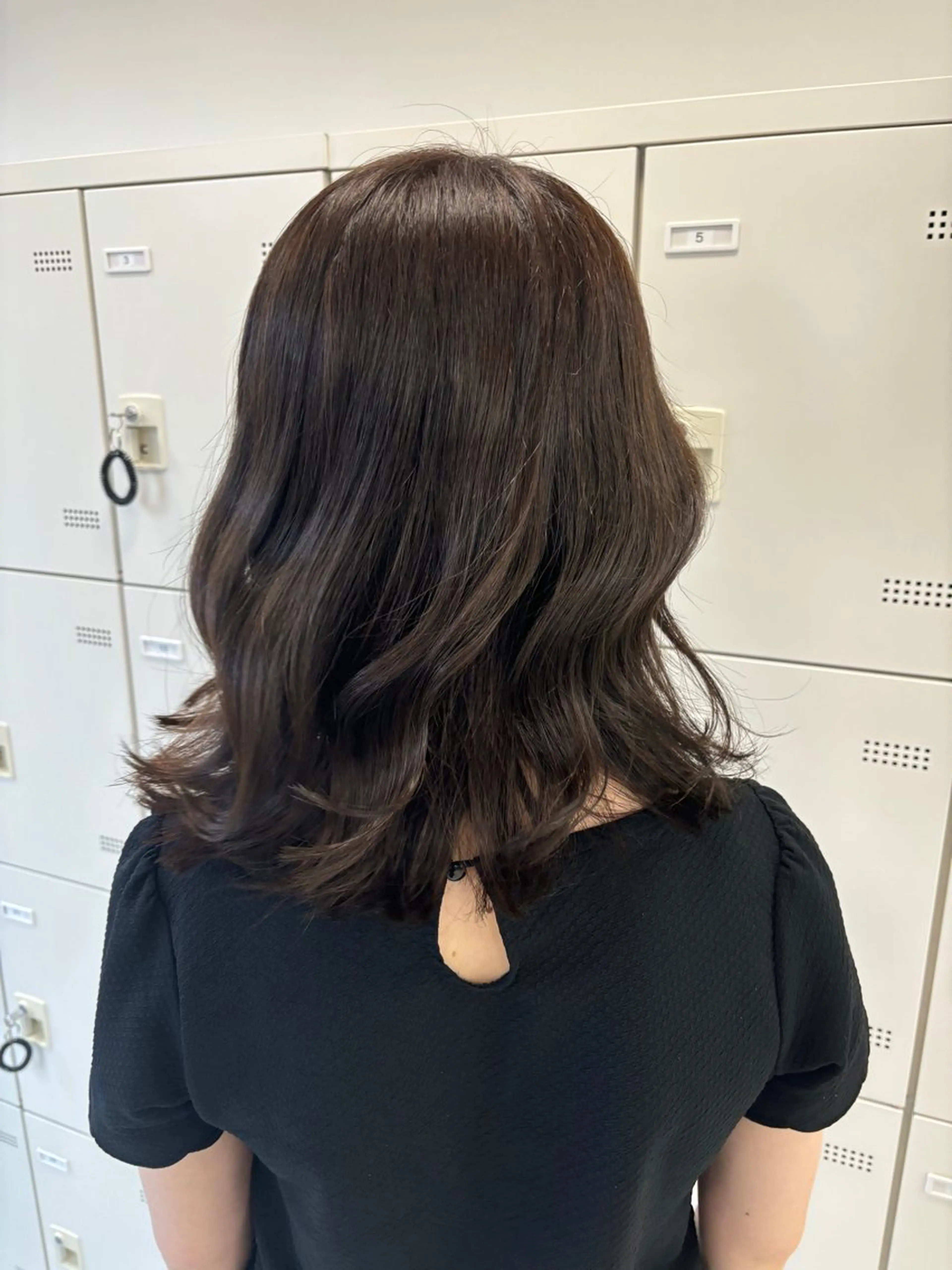 セミロング 韓国ヘア/ブリーチ無 しWカラー/オリーブのヘアスタイル