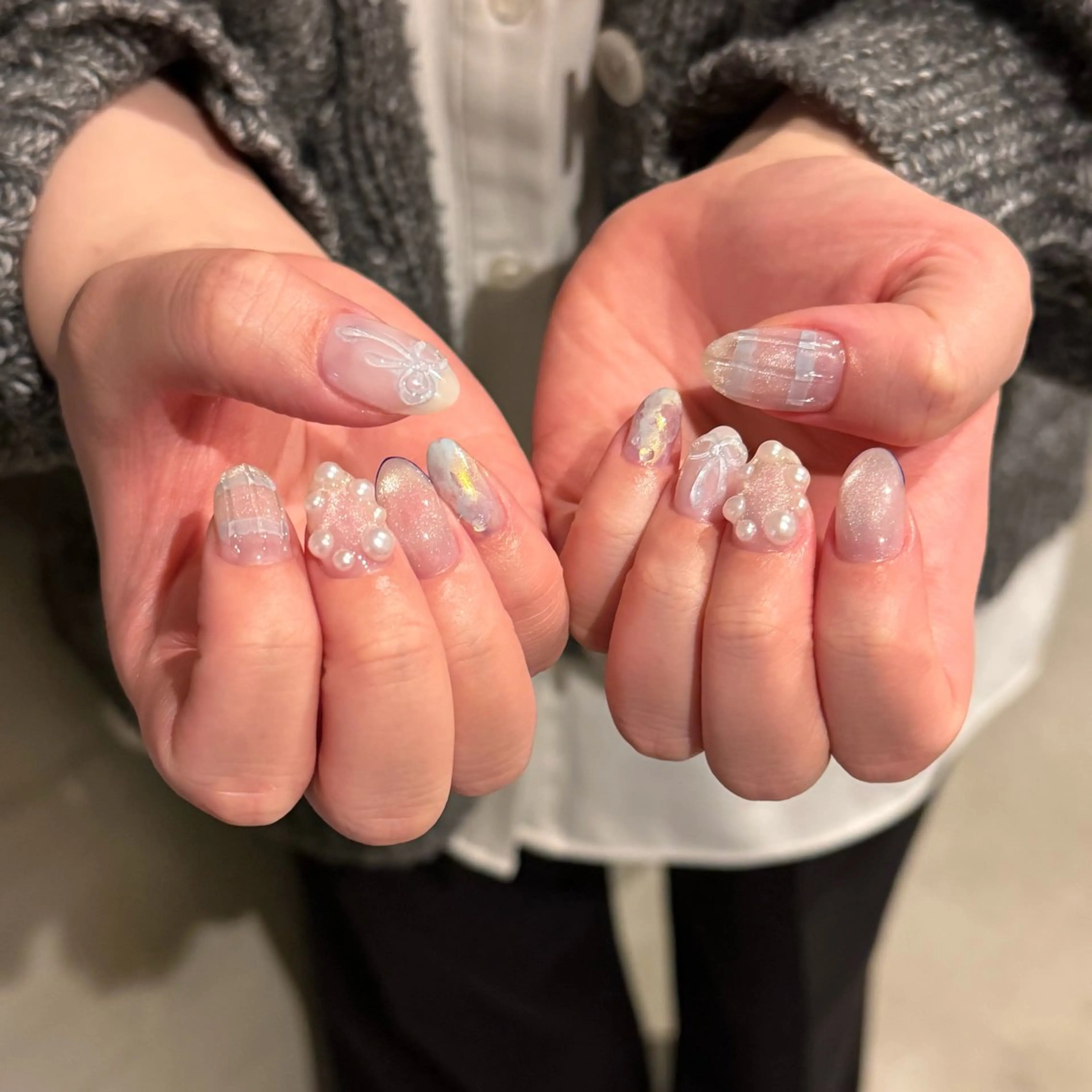 ネイル ハンドネイル 𝐫𝐚𝐢 𝐧𝐚𝐢𝐥の眉毛・アイブロウイメージ