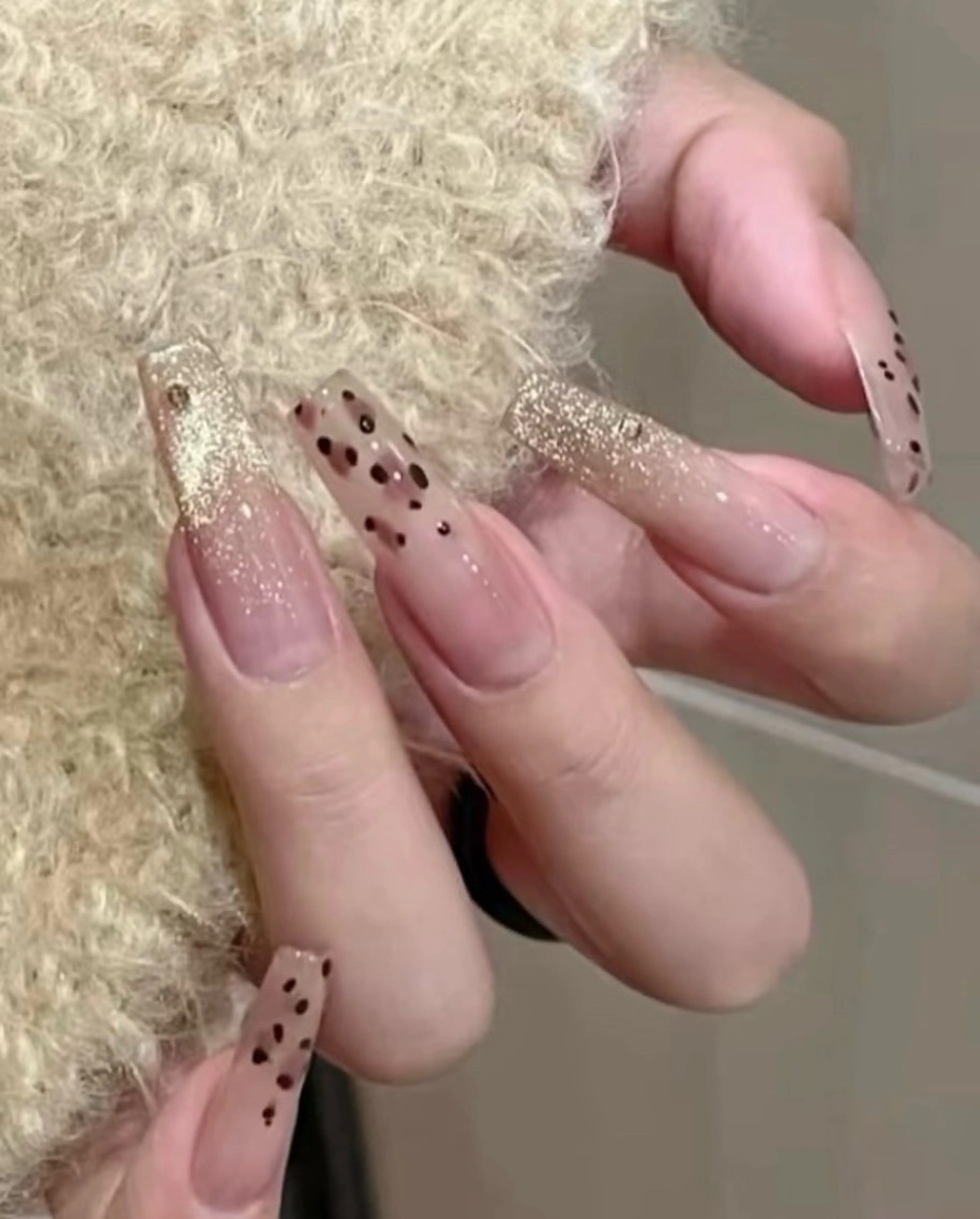 ネイル チークネイル 長さ出し フレンチネイル ガーリー 韓国ネイル sun nail池袋 モデル募集のネイルデザイン