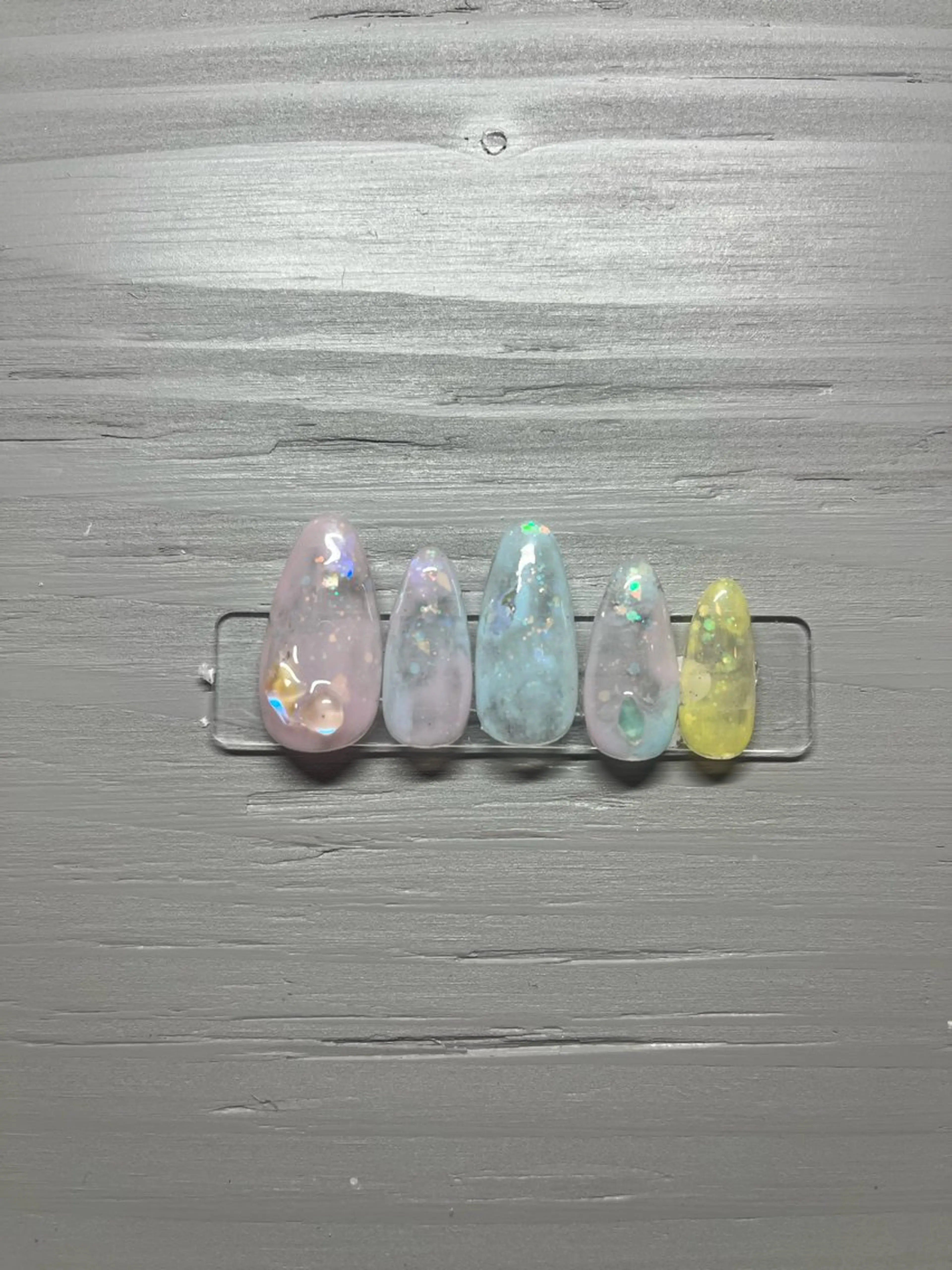 限定デザインネイルD18(オフ込み)の写真