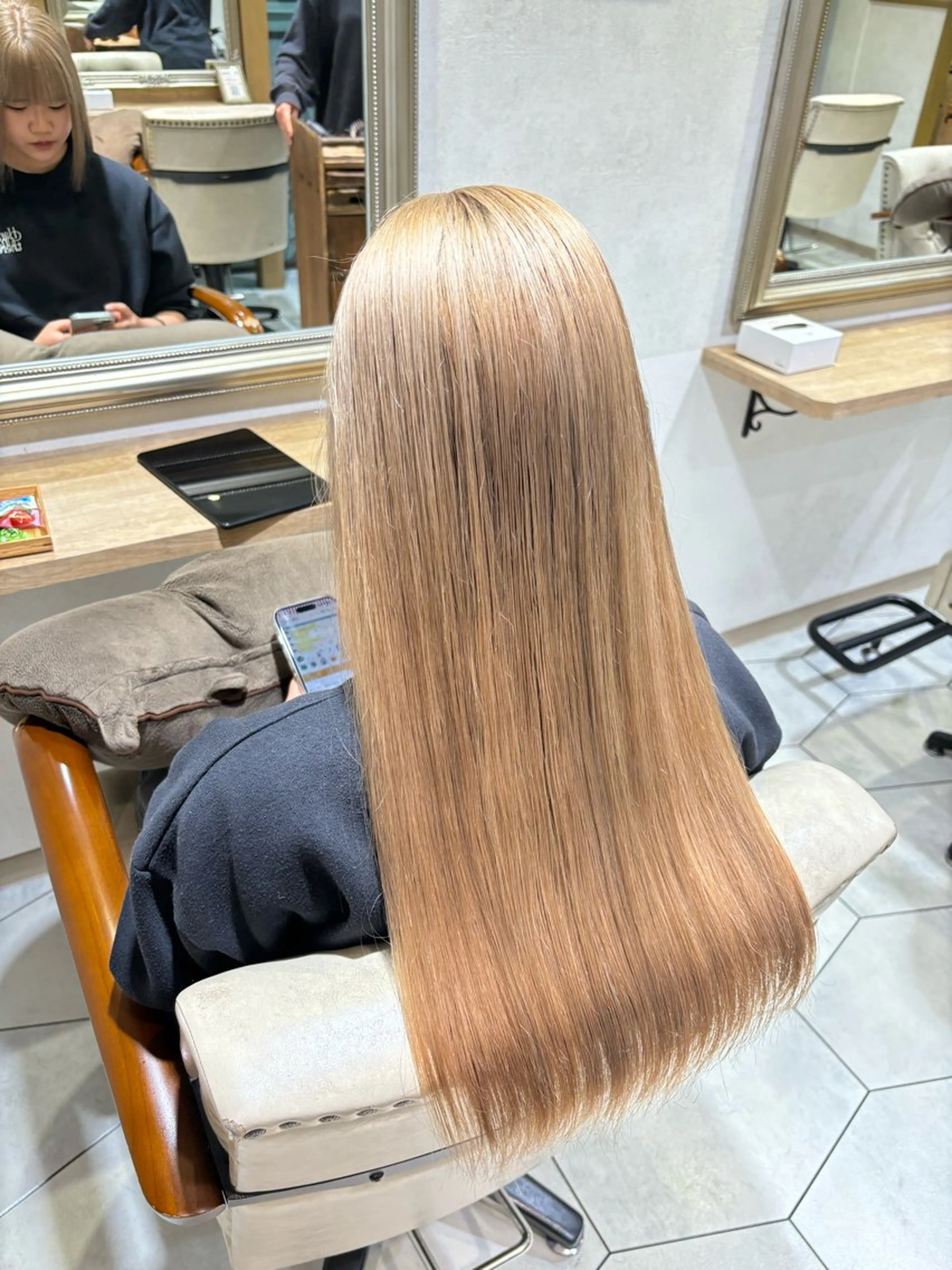 ロング カラー Quartett所属・伊藤 里緒のヘアスタイル