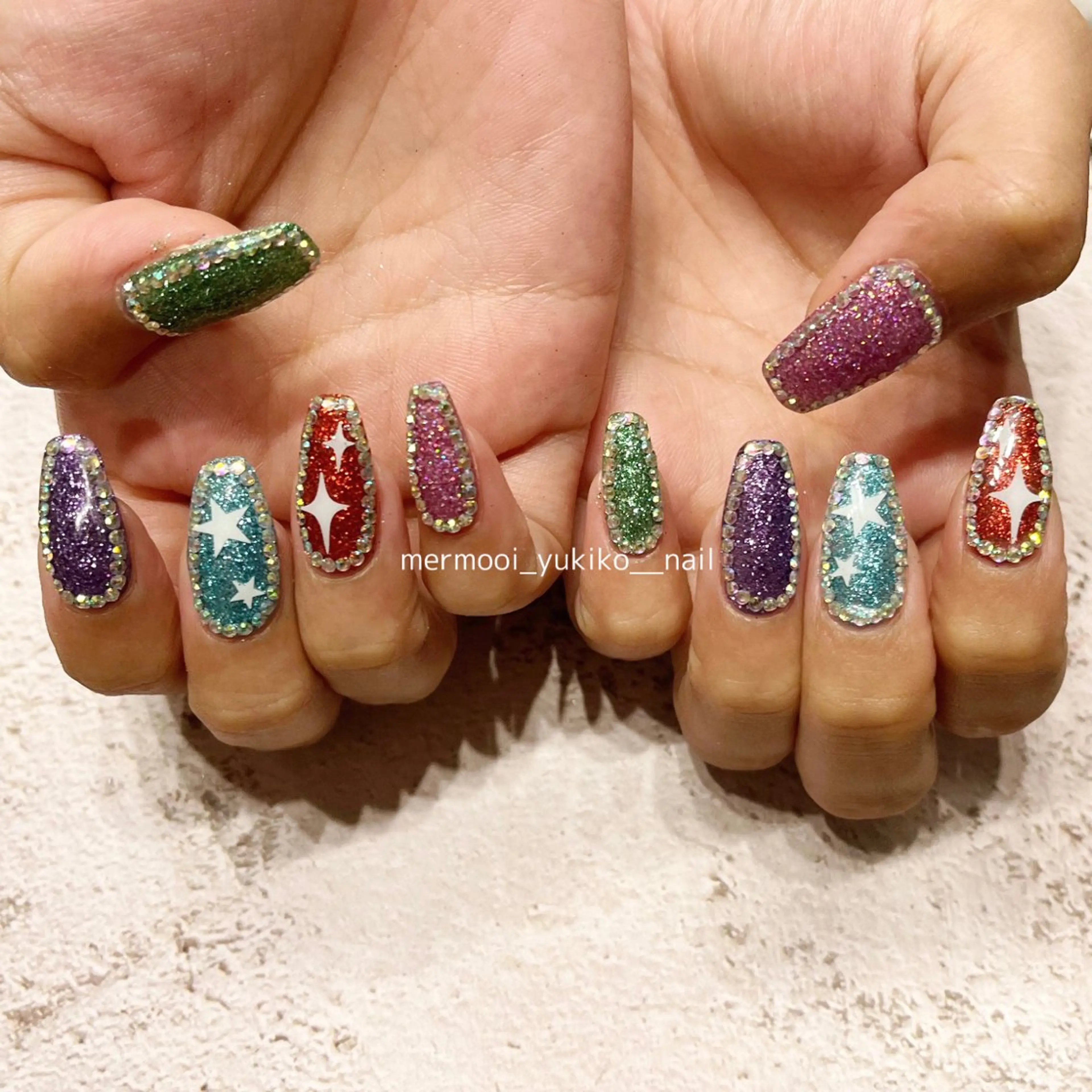 ネイル アートネイル オーロラネイル フットネイル ジェルネイル キラキラネイル ハンドネイル melu所属・melu yukikoのネイルデザイン
