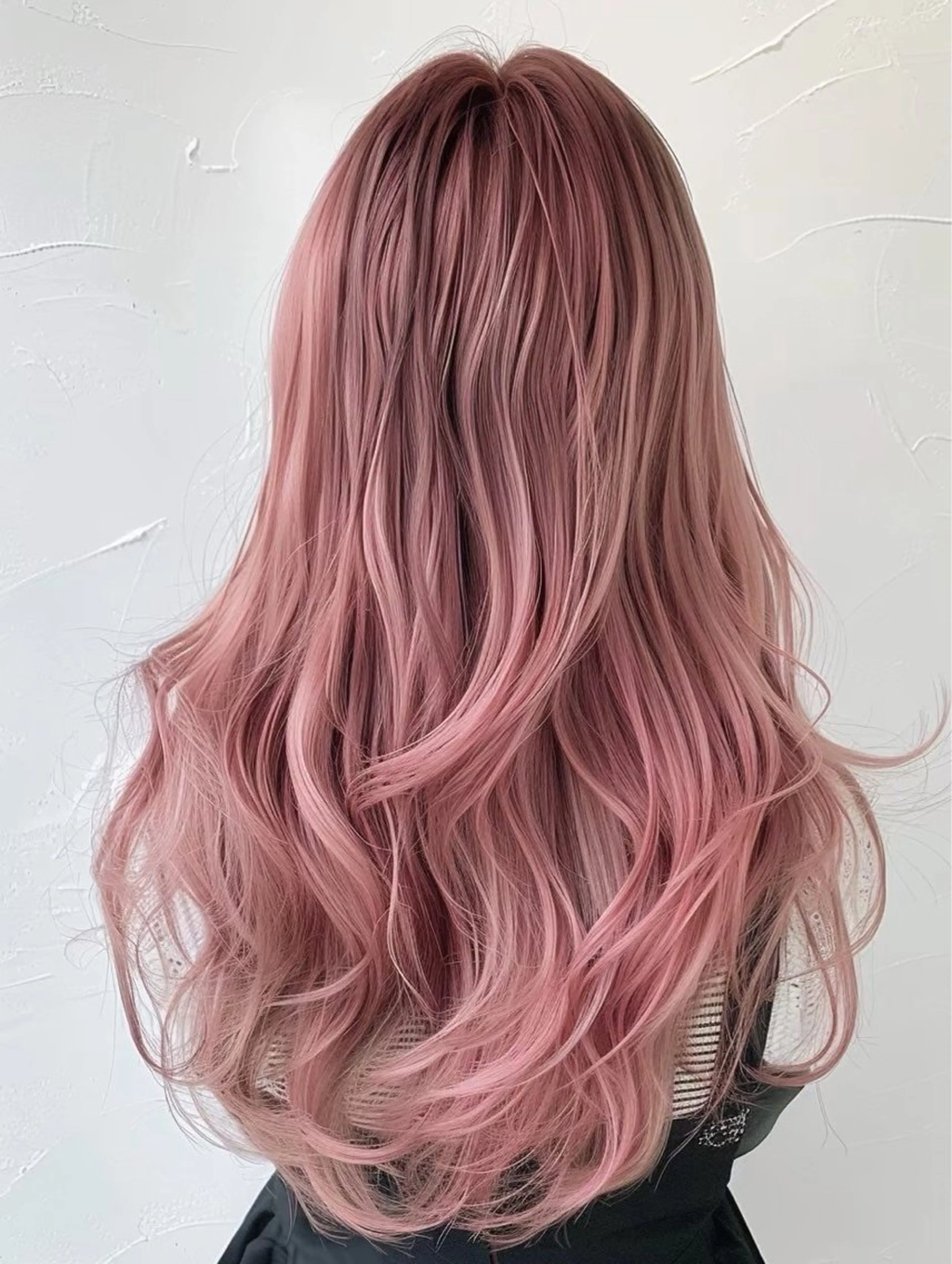 カット➕ ☄️グラデーションカラー（ブリーチ込み)の写真