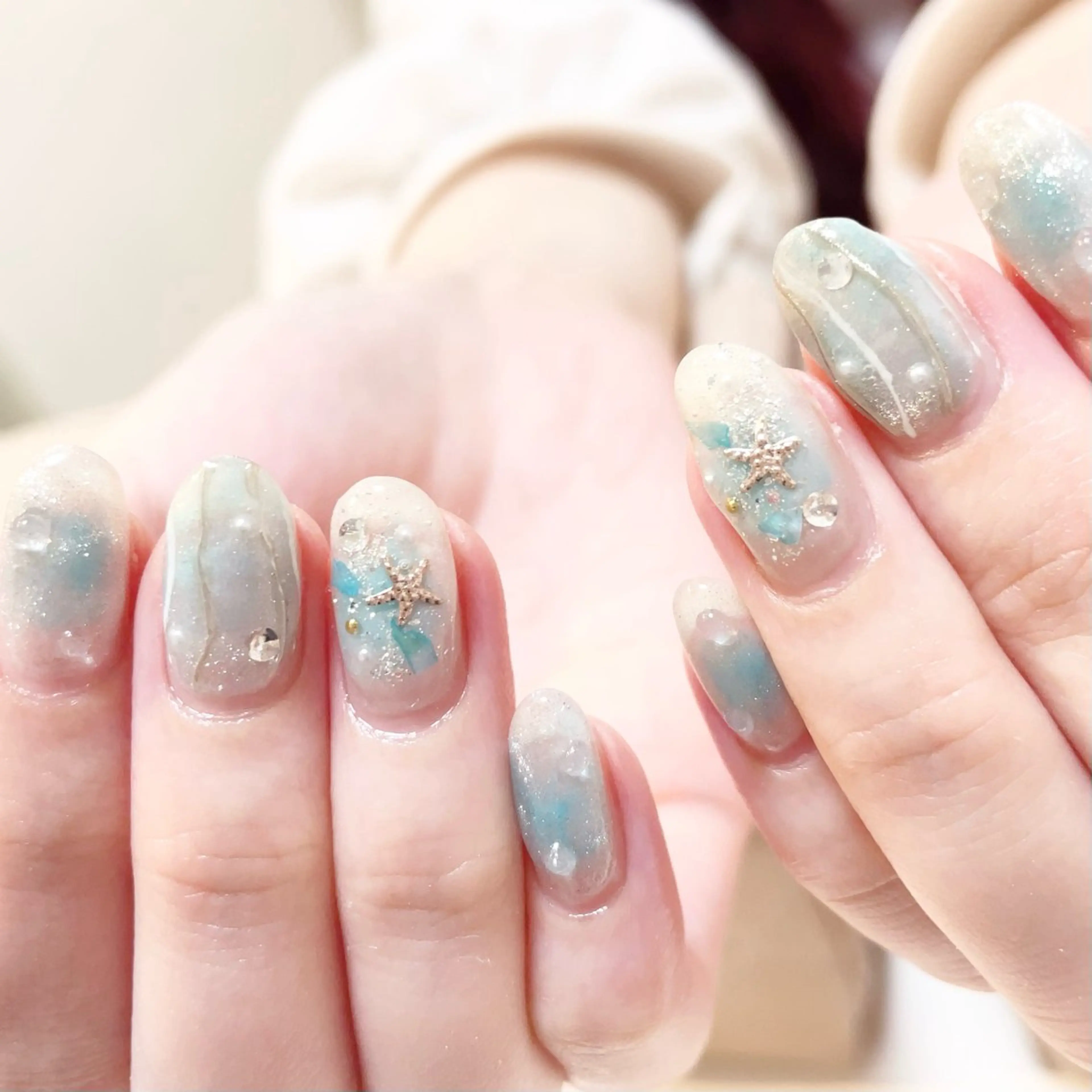 ネイル manis .のネイルデザイン