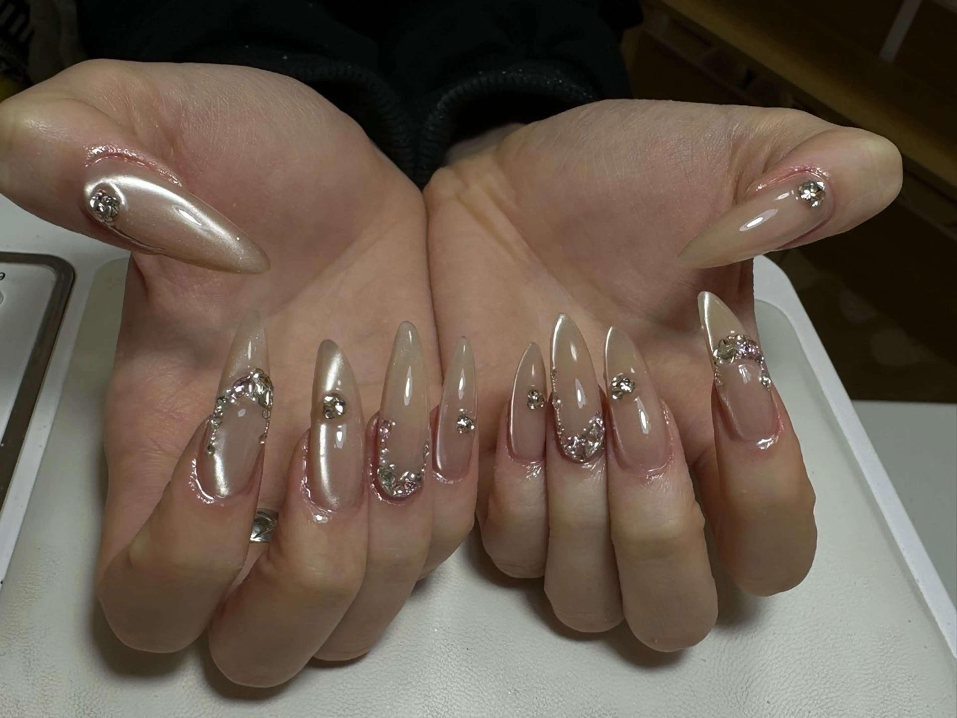 ネイル ハンドネイル NAIL CIRCLESのネイルデザイン