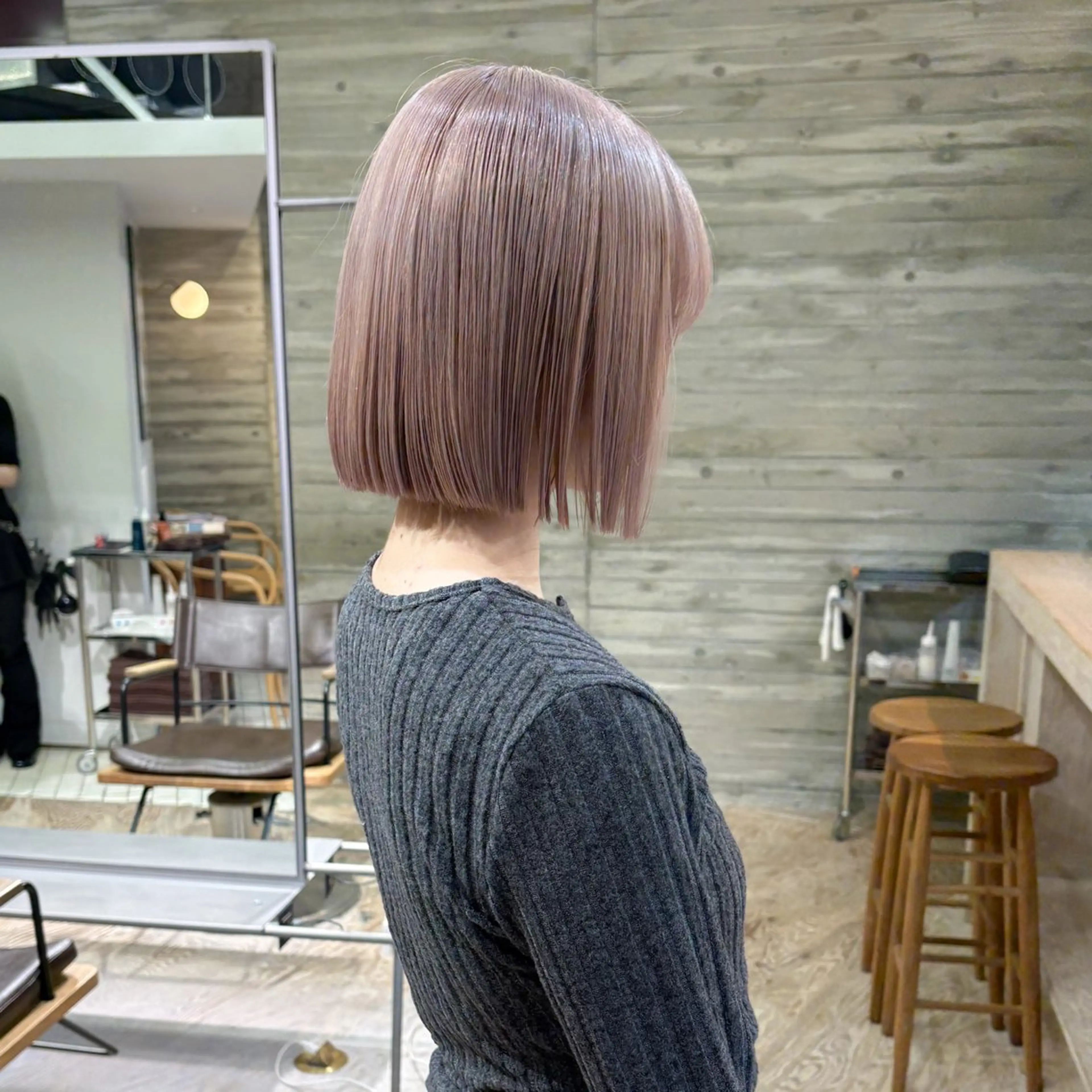 ショート ヘアカラー 🌙艶ハイトーン/ ミユウのヘアスタイル