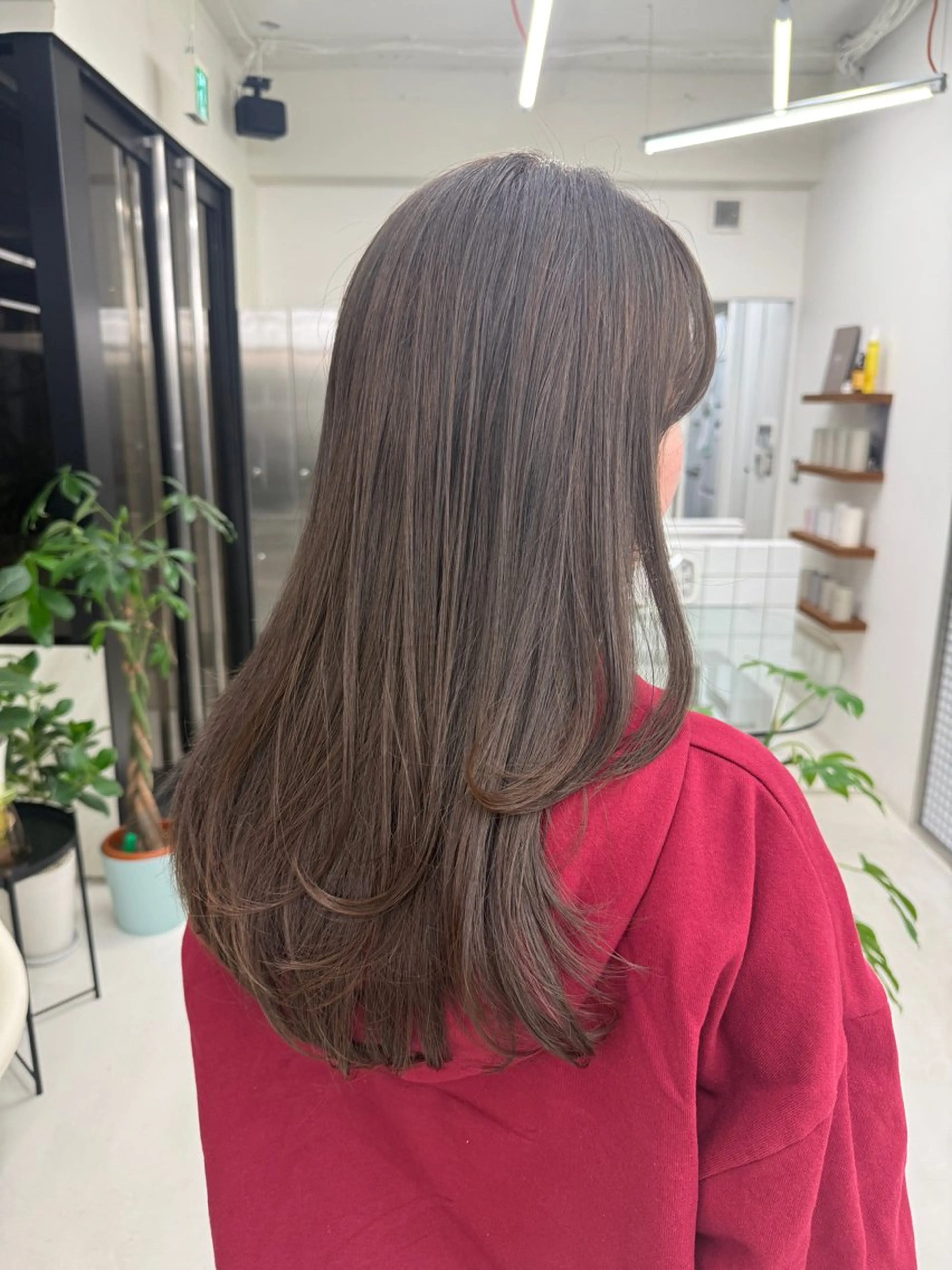 ロング カラー カット ヘアカラー トリートメント 表参道/赤み無し 透明感 colorのヘアスタイル