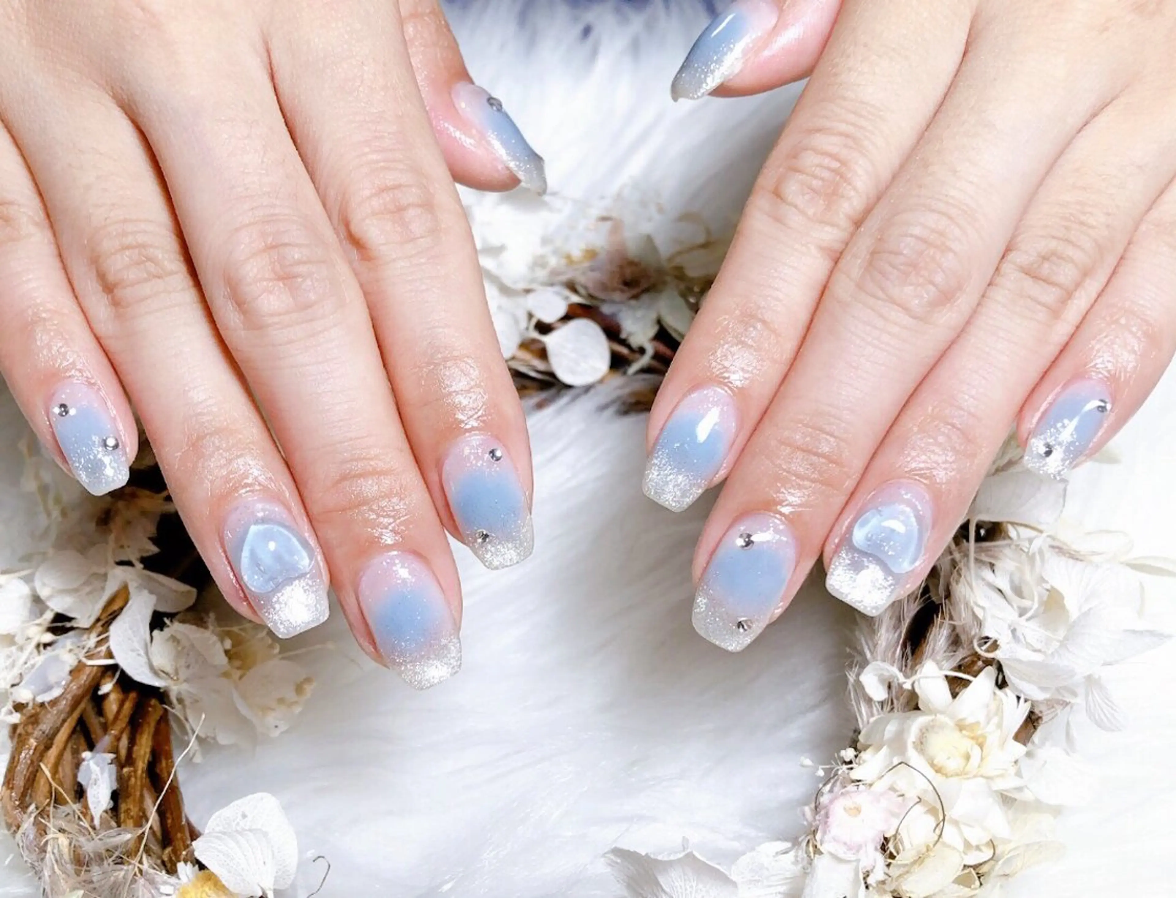 ネイル ハンドネイル One Plus キキのネイルデザイン