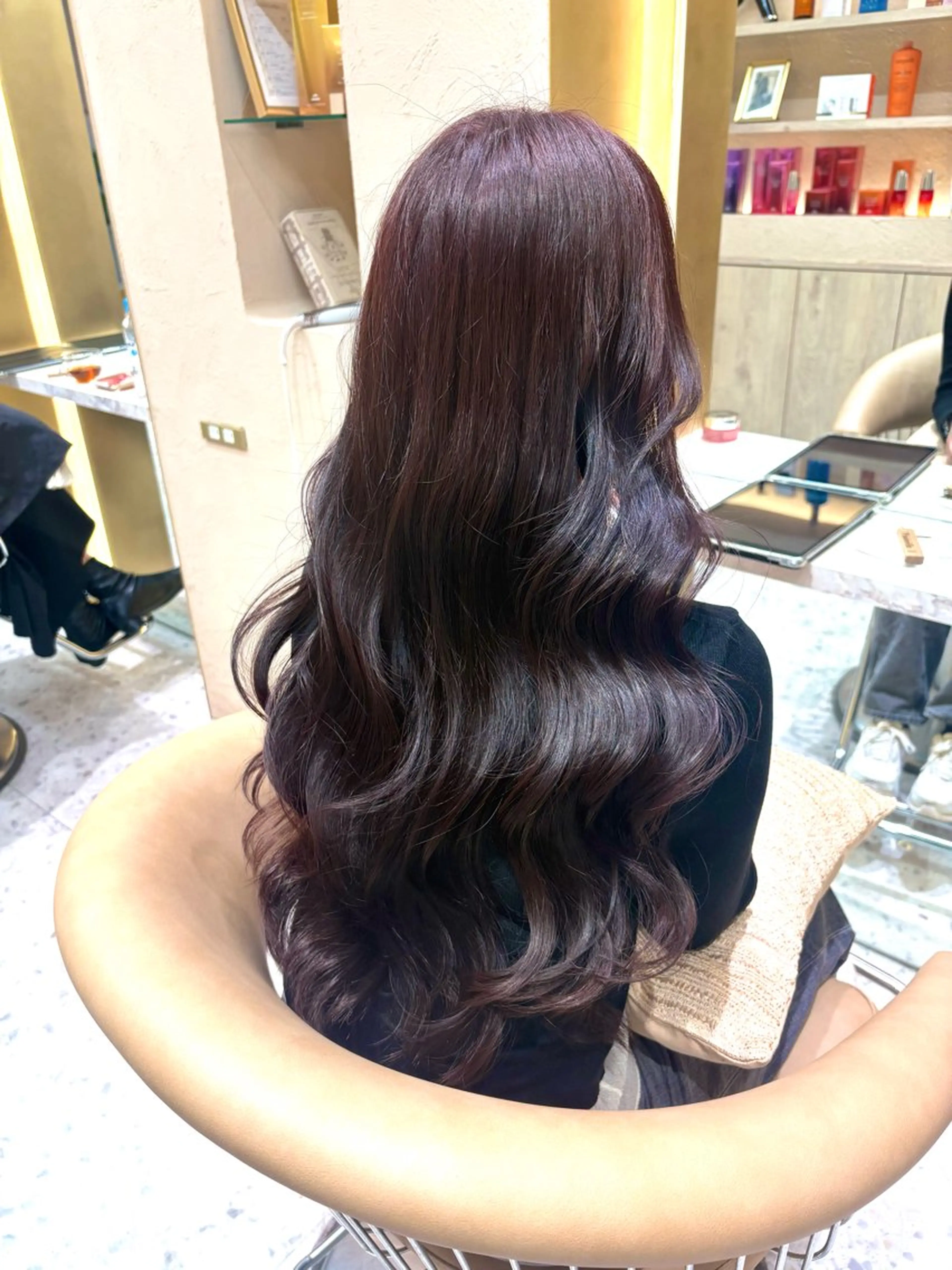 ロング ヘアカラー トリートメント Kanami/韓国風 /艶カラーのヘアスタイル