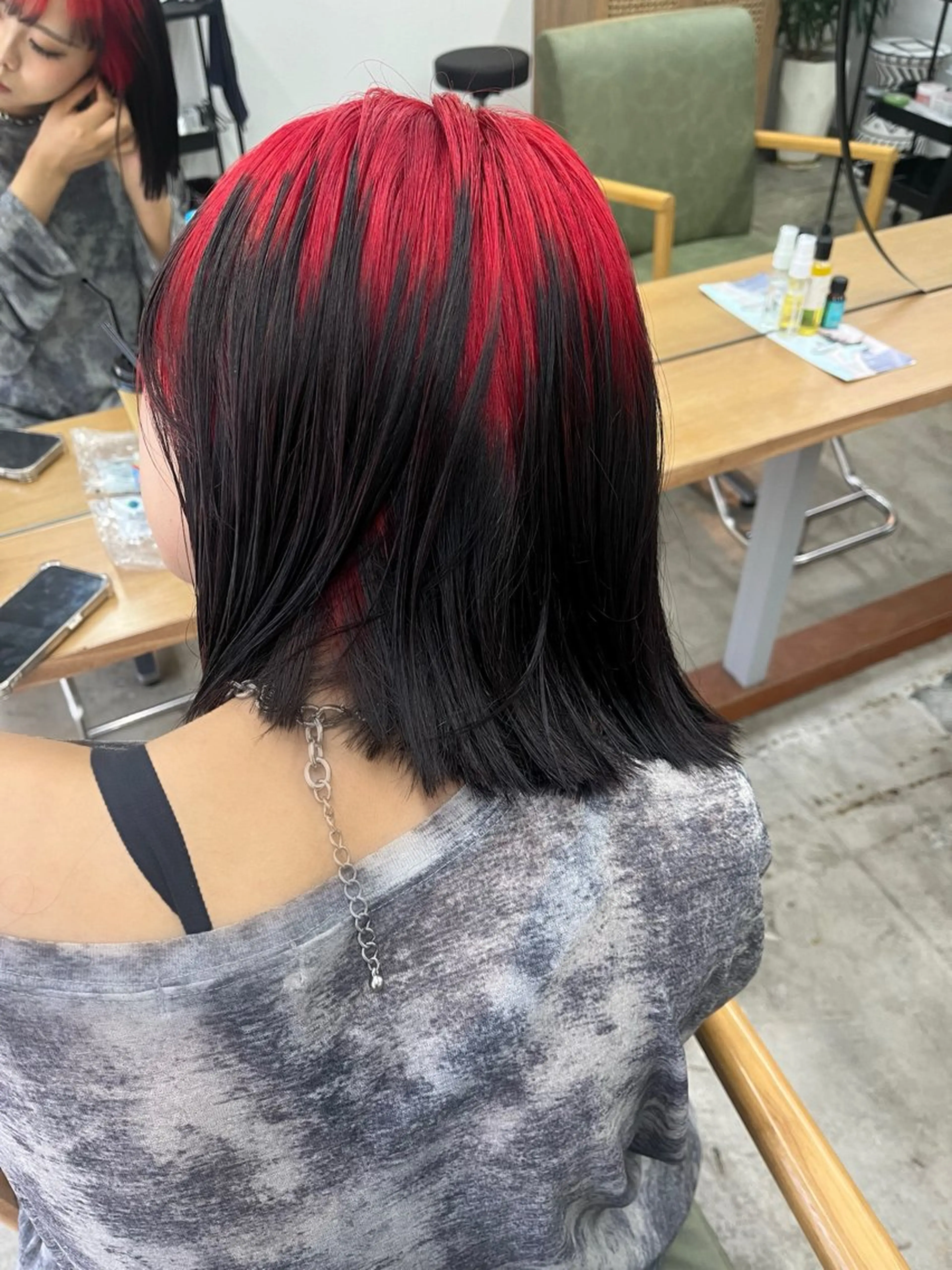 ミディアム カラー ベージュカラー ブリーチ ケアブリーチ デザインカラー ダブルカラー カット ヘアカラー トリートメント ハイトーン/心斎橋/ honomiのヘアスタイル