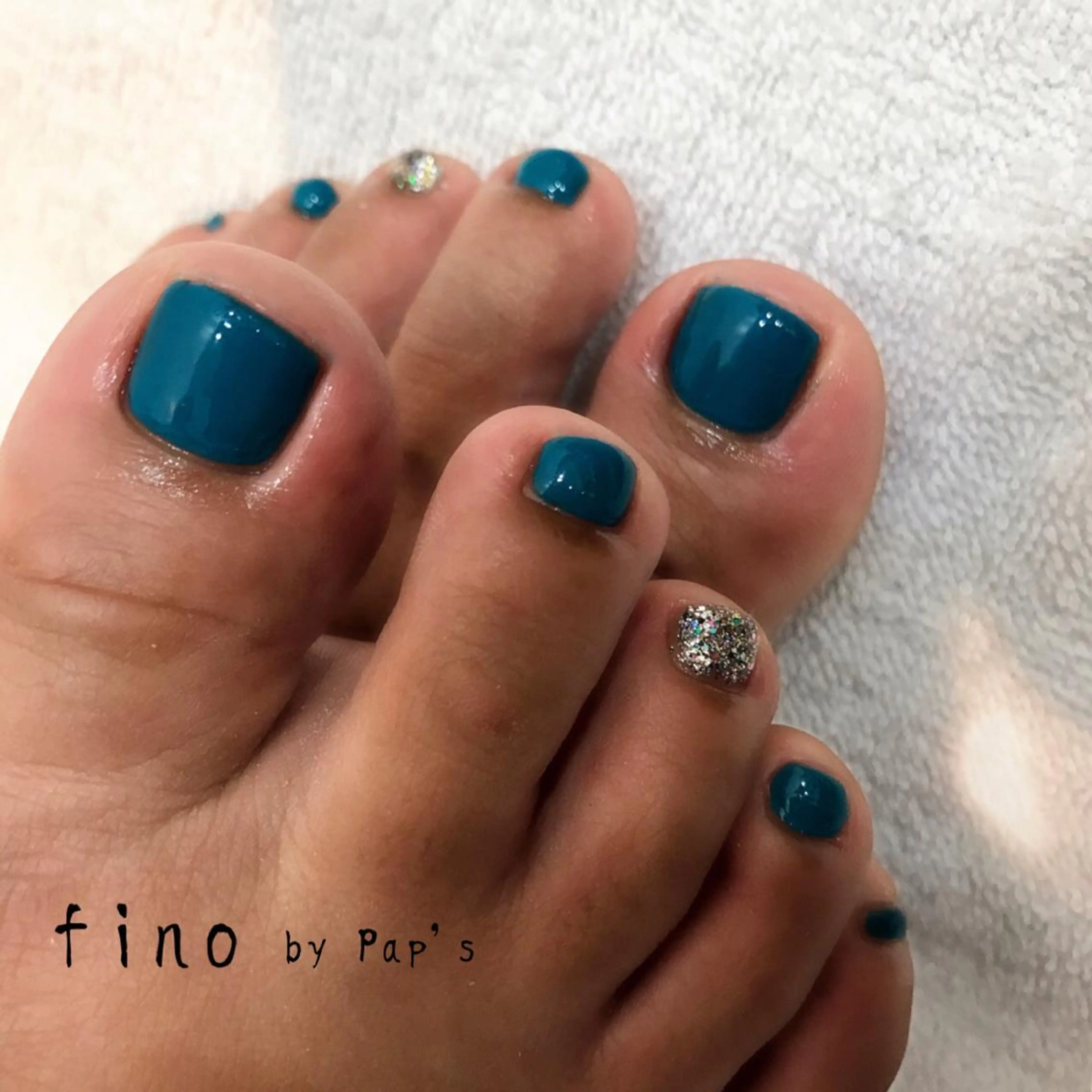 ネイル fino by Pap's所属・西畠 真由美のネイルデザイン