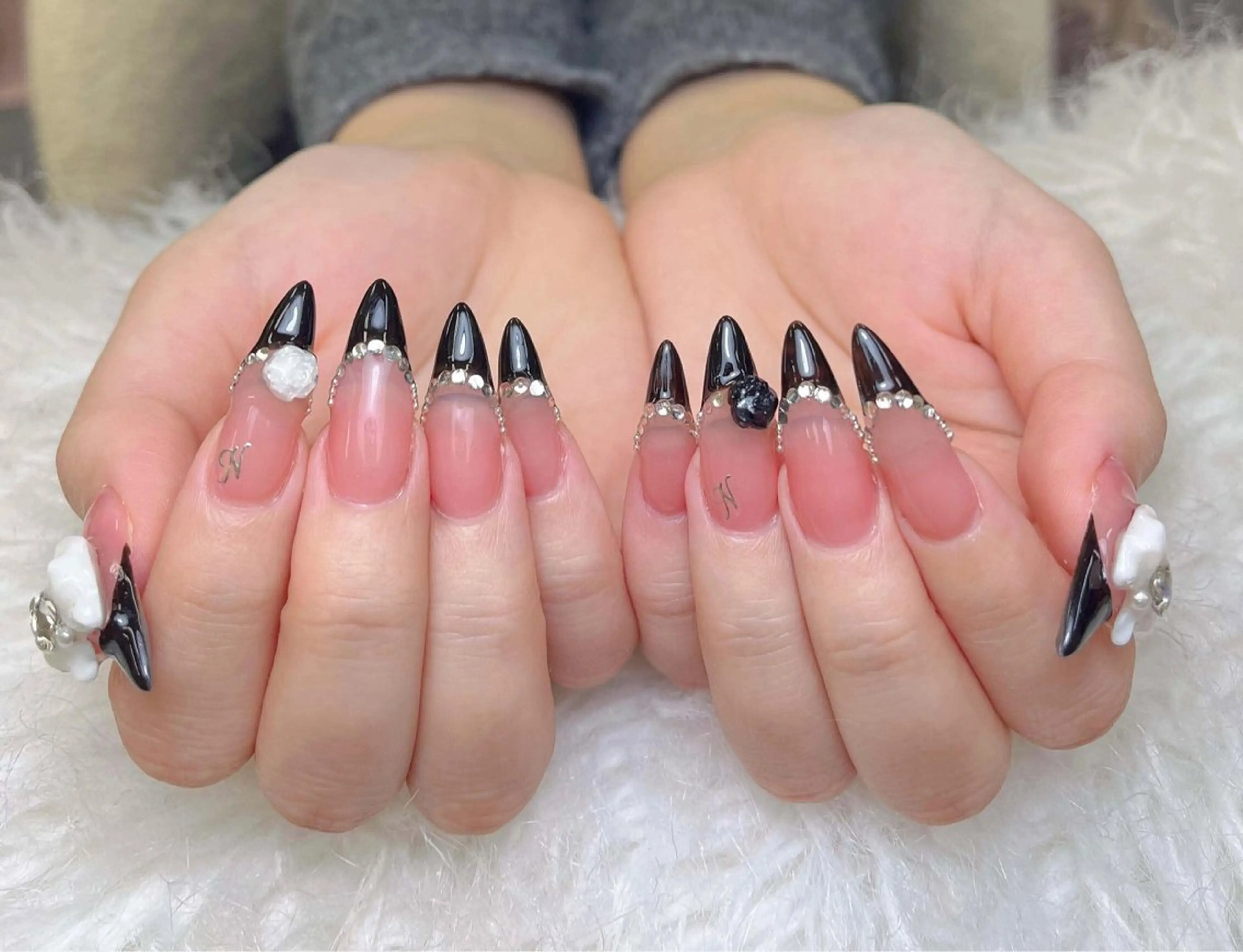 ネイル アートネイル 成人式 ジェルネイル ニュアンスネイル 夏ネイル ハンドネイル NIE MoMoのネイルデザイン