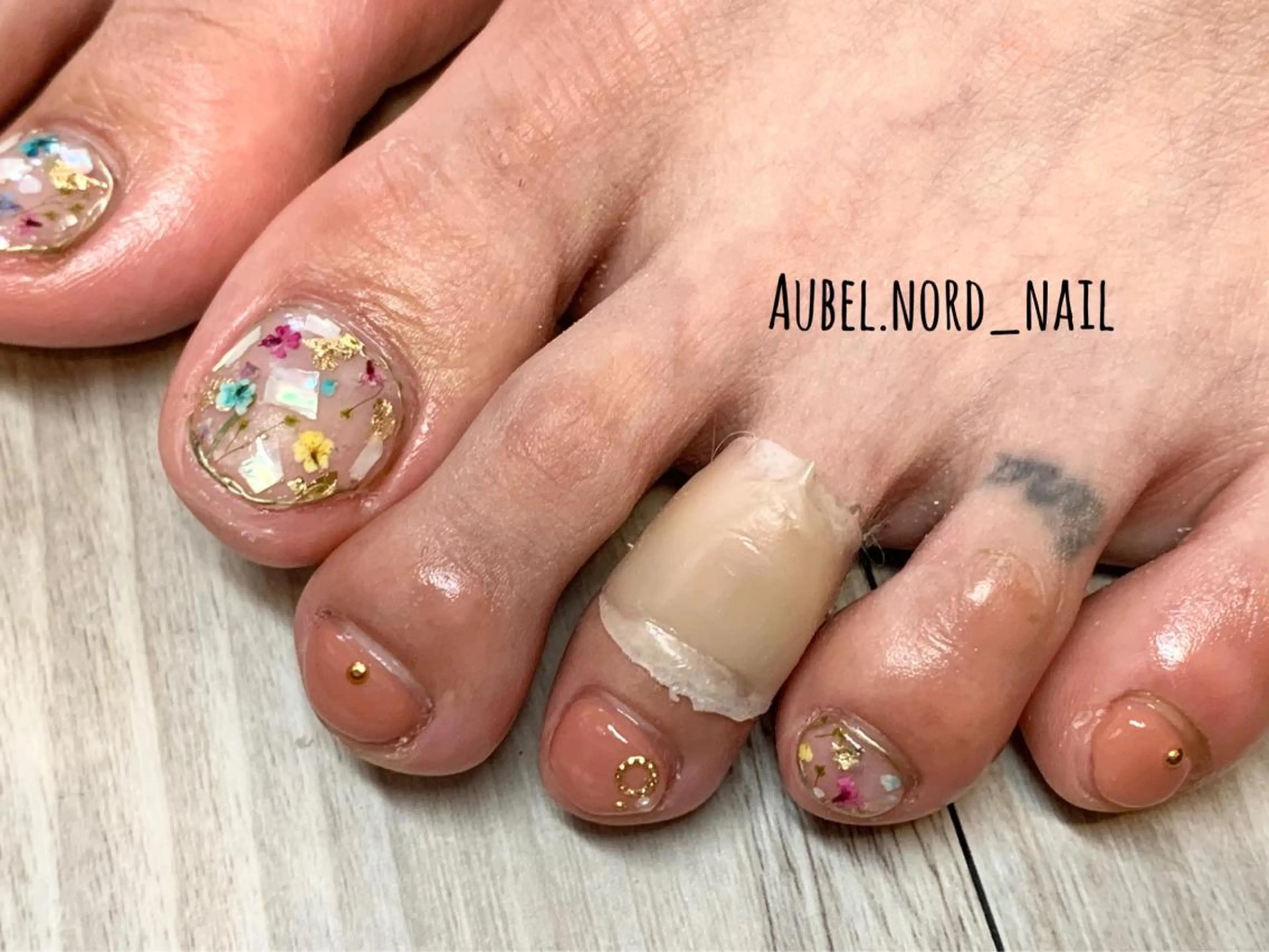 ネイル フットネイル Aubel.nord_nail所属・Aubel.nord オーベルノールのネイルデザイン