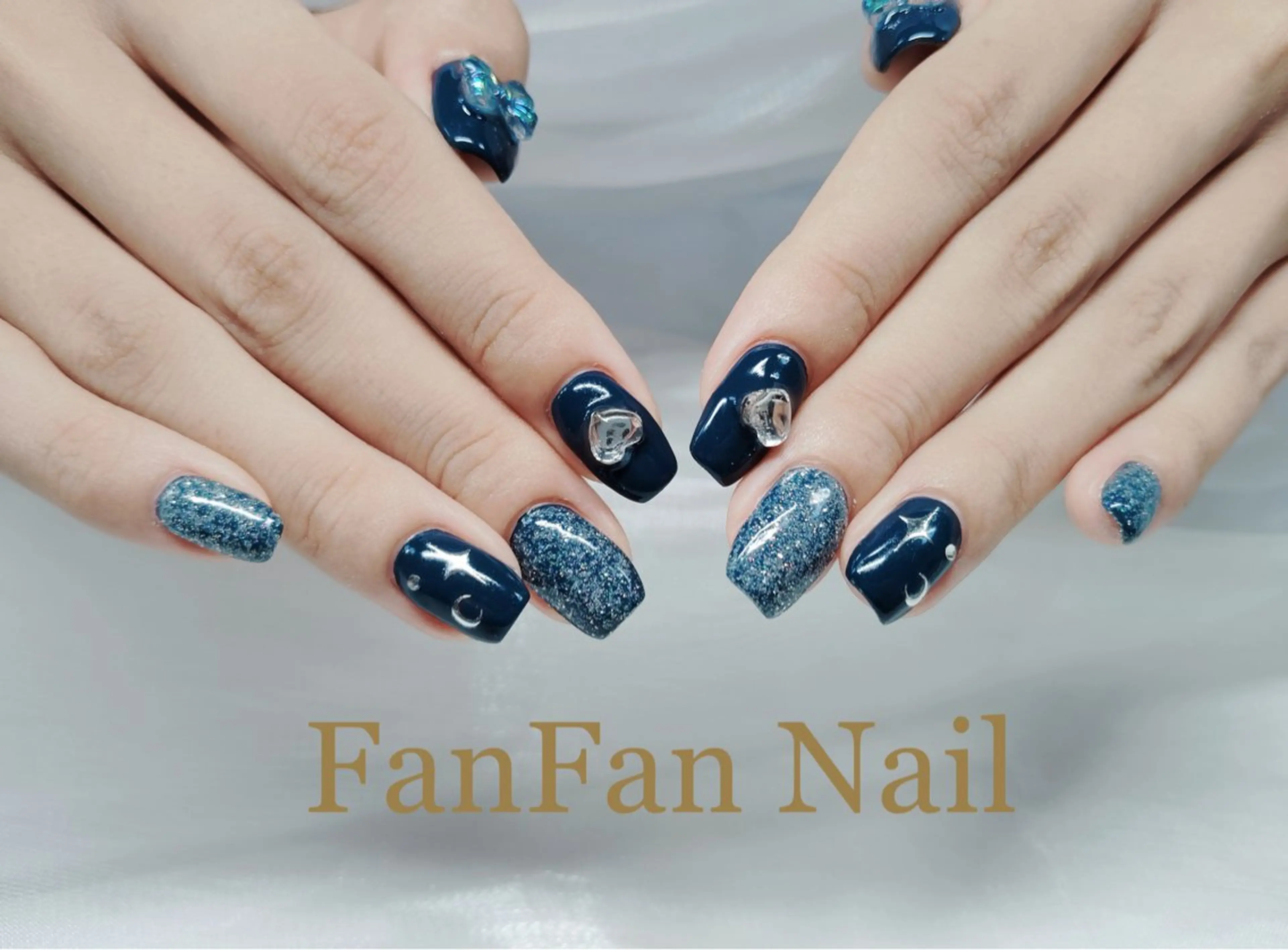 ネイル アートネイル オーロラネイル ガーリー キラキラネイル 韓国ネイル ハンドネイル KaKa FanFanNailのネイルデザイン