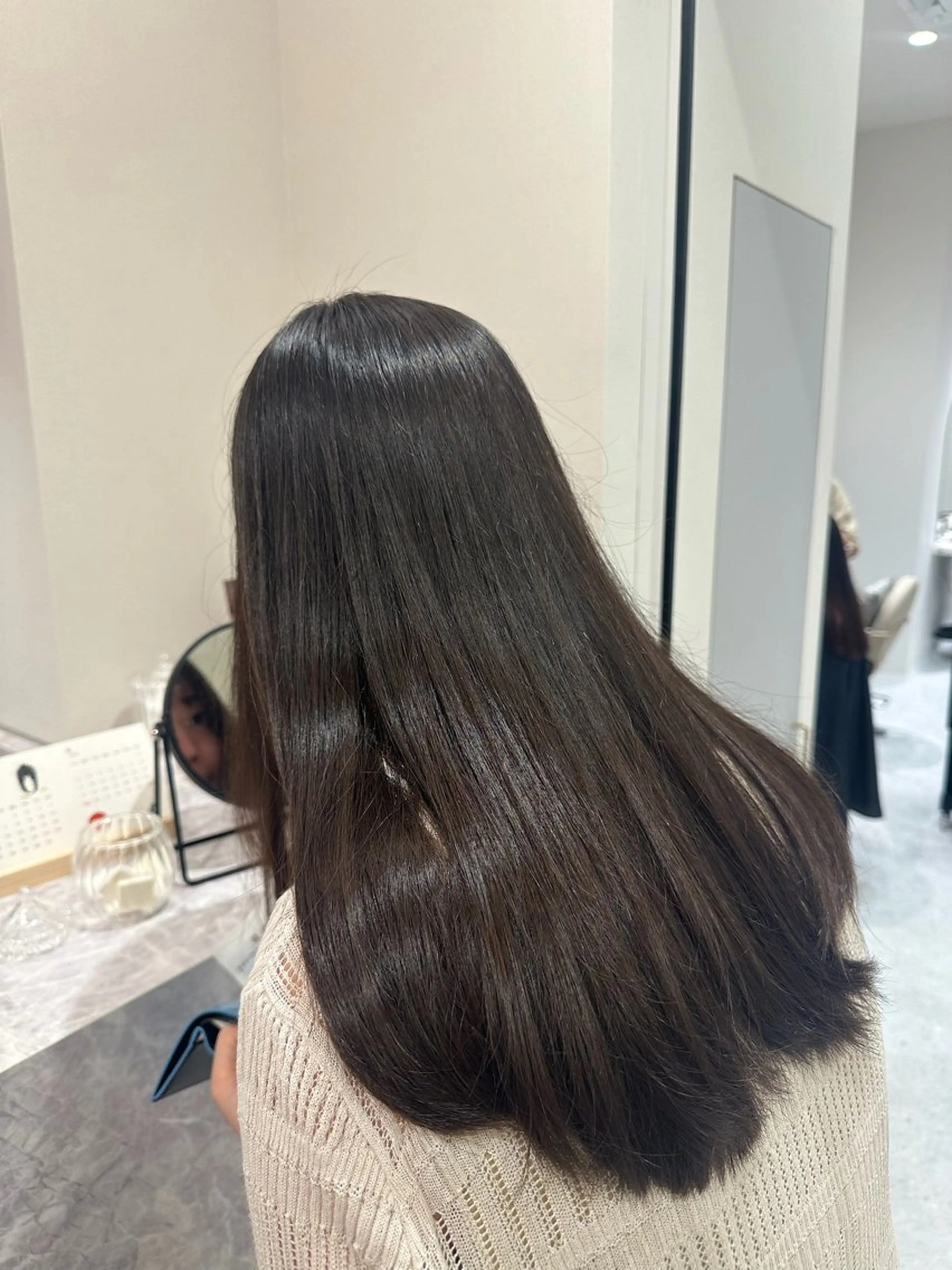 ロング カラー カット ヘアカラー トリートメント 韓国レイヤー✨ yasuko銀座のヘアスタイル