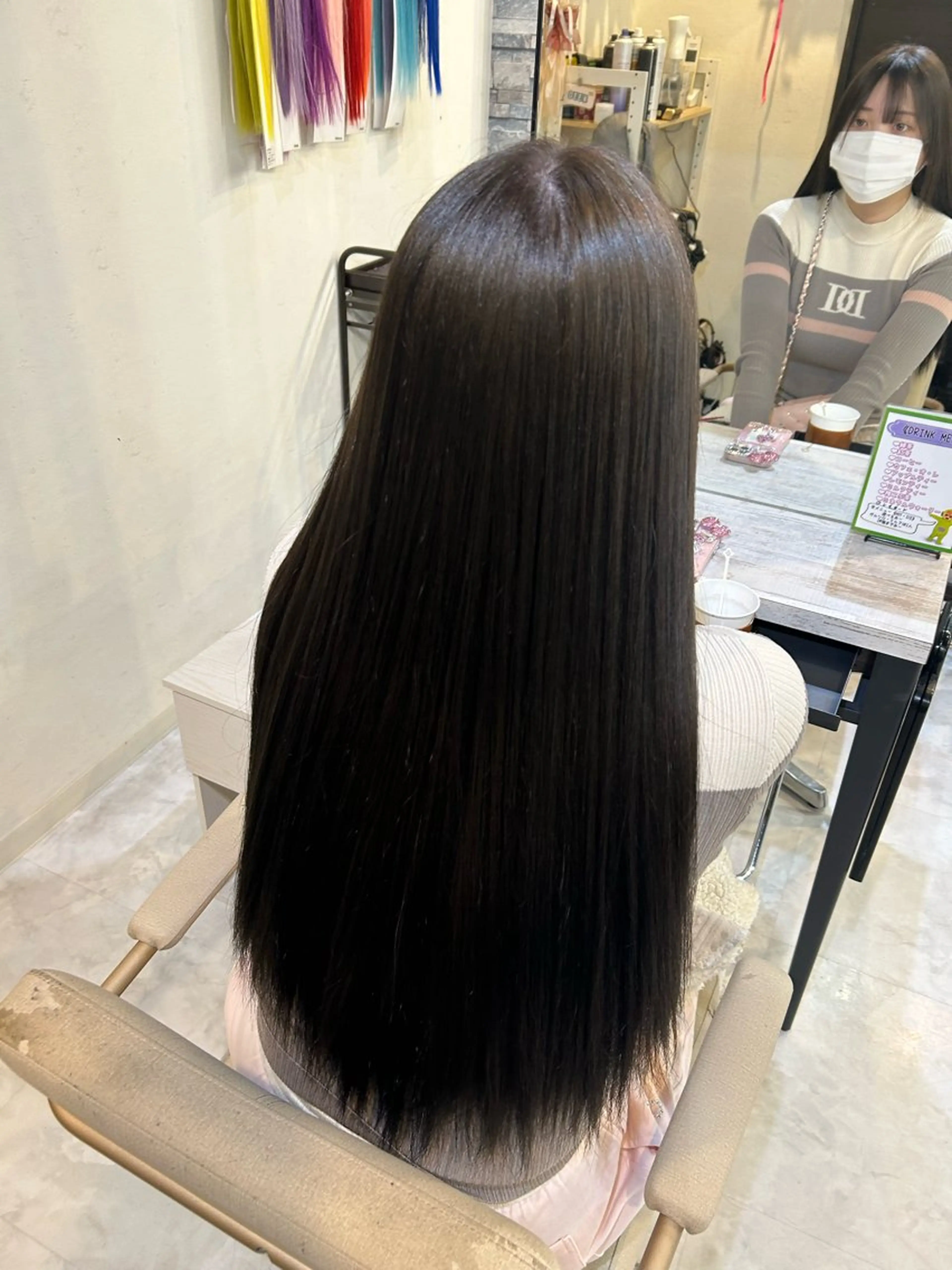 ロング 荻野 ひなのヘアスタイル