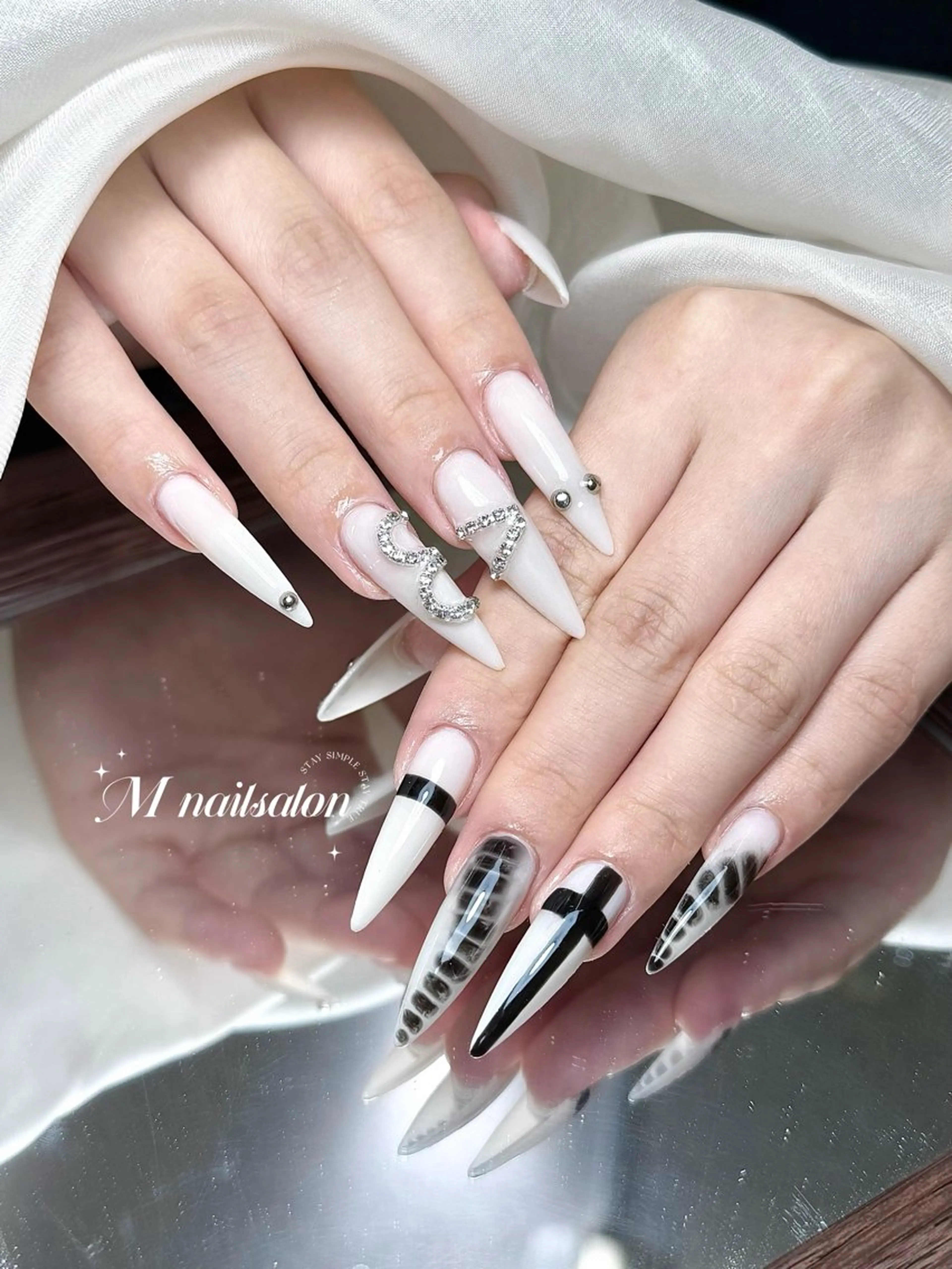 ネイル ハンドネイル M🌷nail 長さだし専門店のネイルデザイン