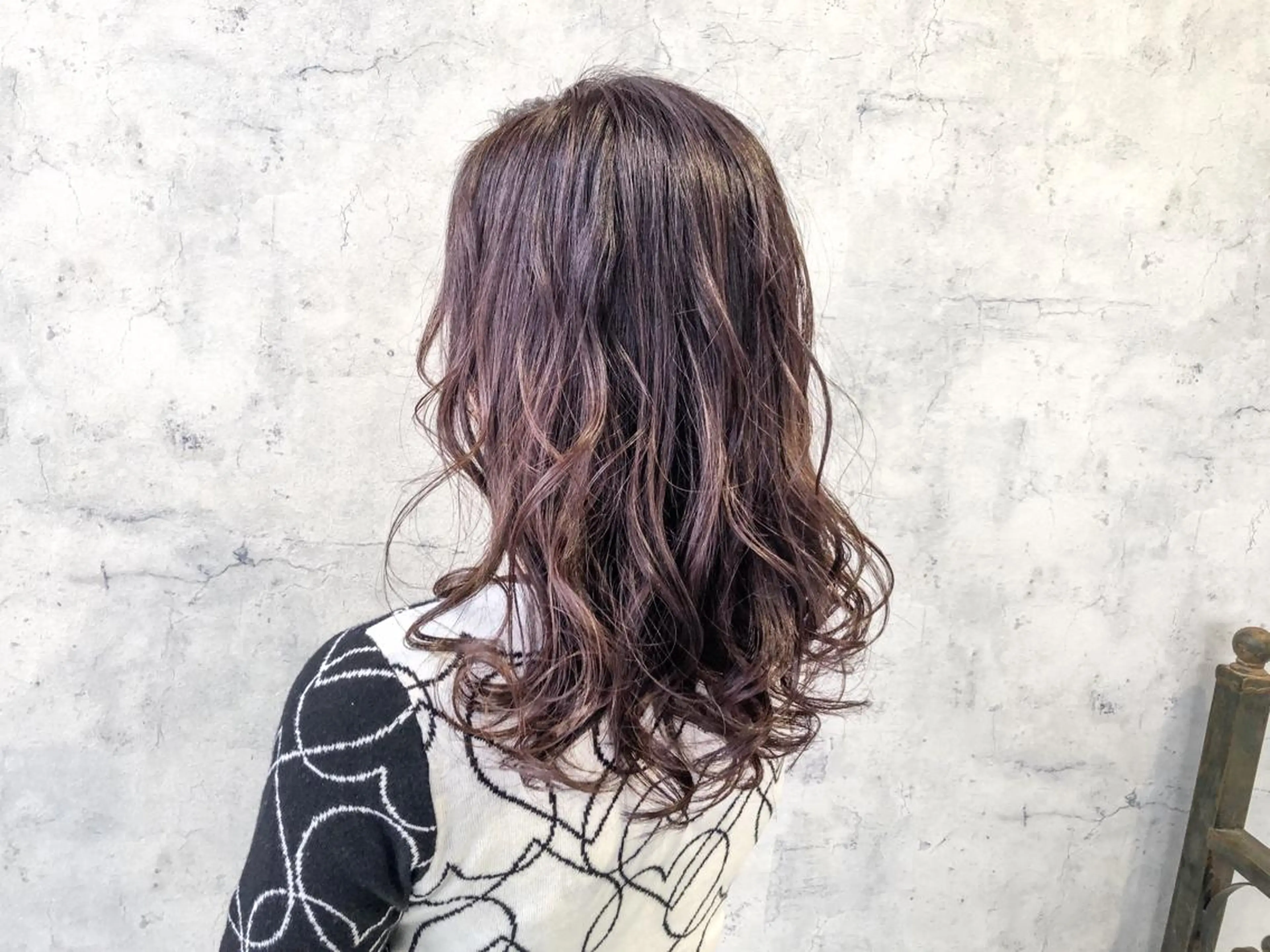 ロング カラー salowin郡山所属・佐藤 結花のヘアスタイル