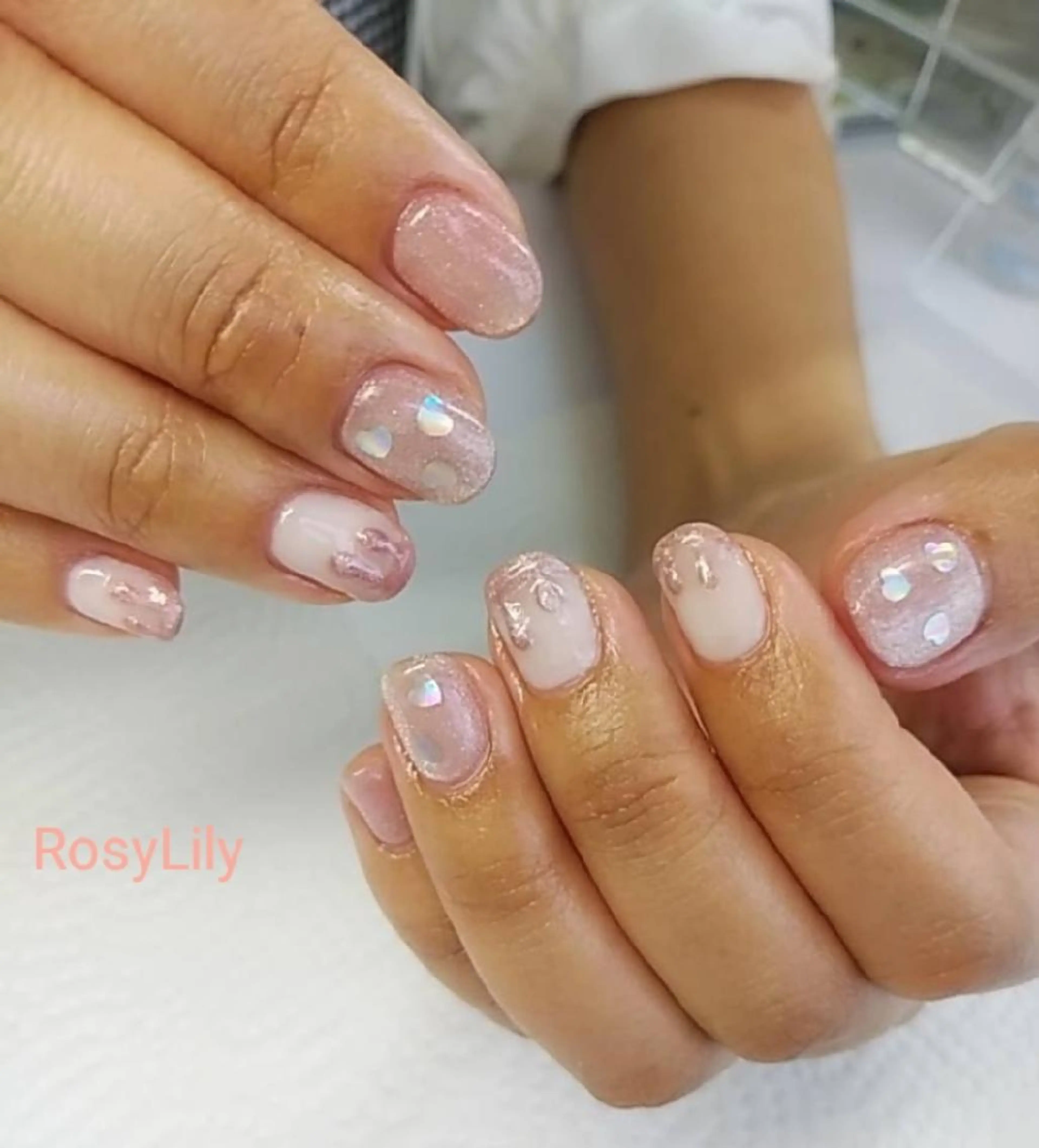 ネイル ハート マグネットネイル 持ち込み ピンク ハンドネイル ハンドケア プライベートサロン RosyLily所属・プライベートサロン Rosy Lilyのネイルデザイン