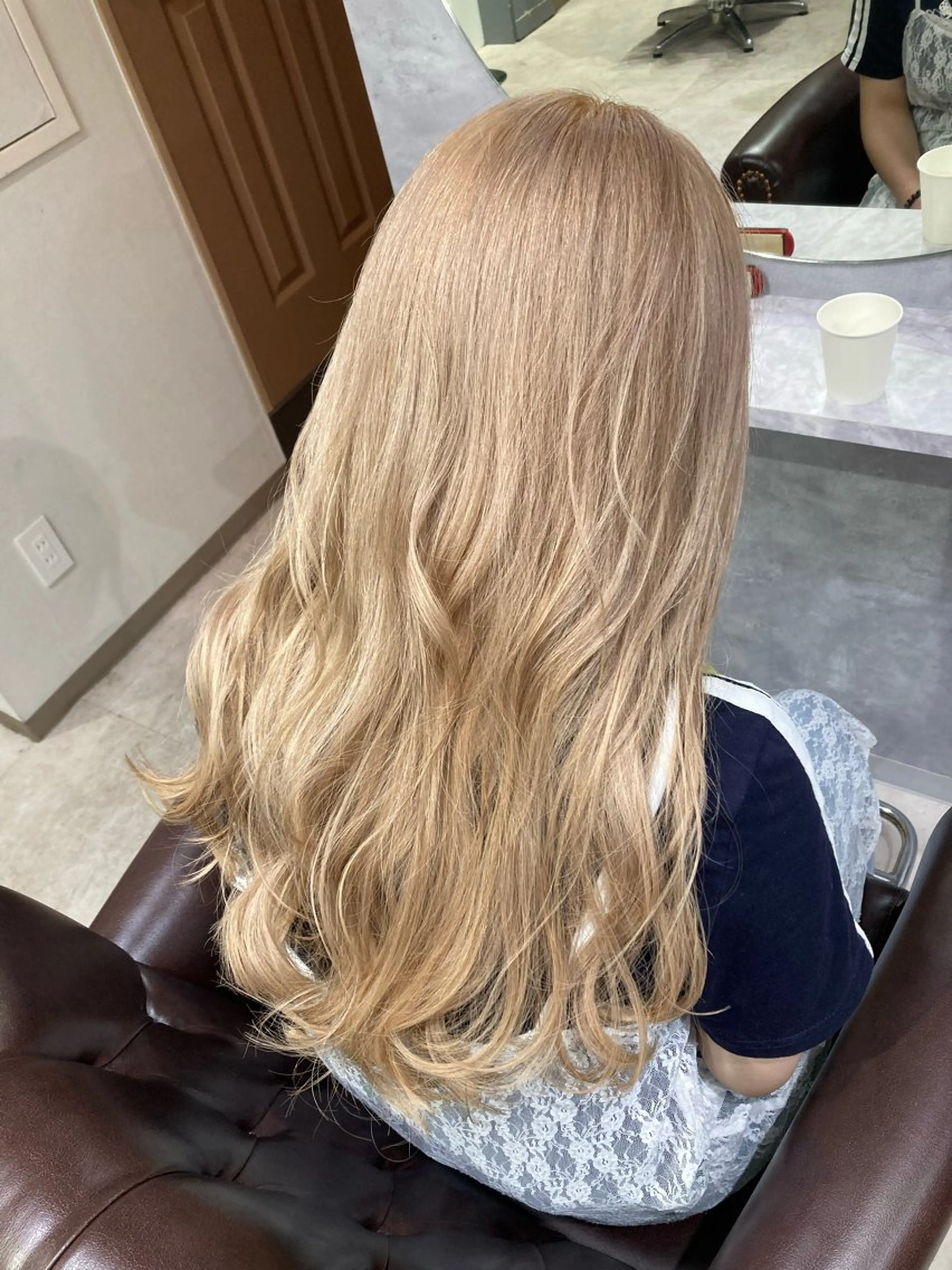 ⭐️ミニモ限定価格⭐️ダメージ80%レスケアブリーチ＋N.カラー＋トリートメント付き❤️カット+2200の写真