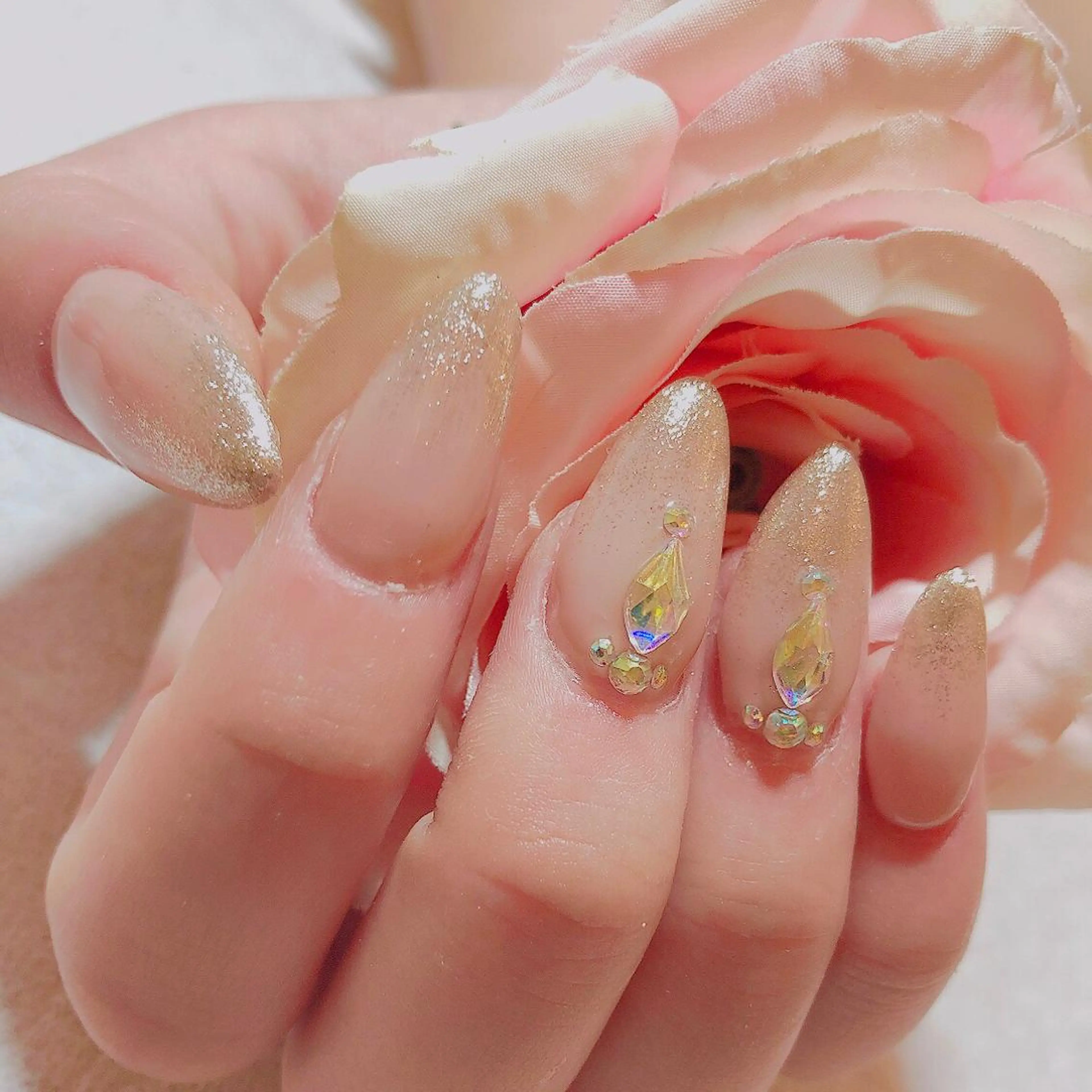 ネイル ドライヘッドスパ 名古屋駅徒歩5分のエステ・リラクイメージ