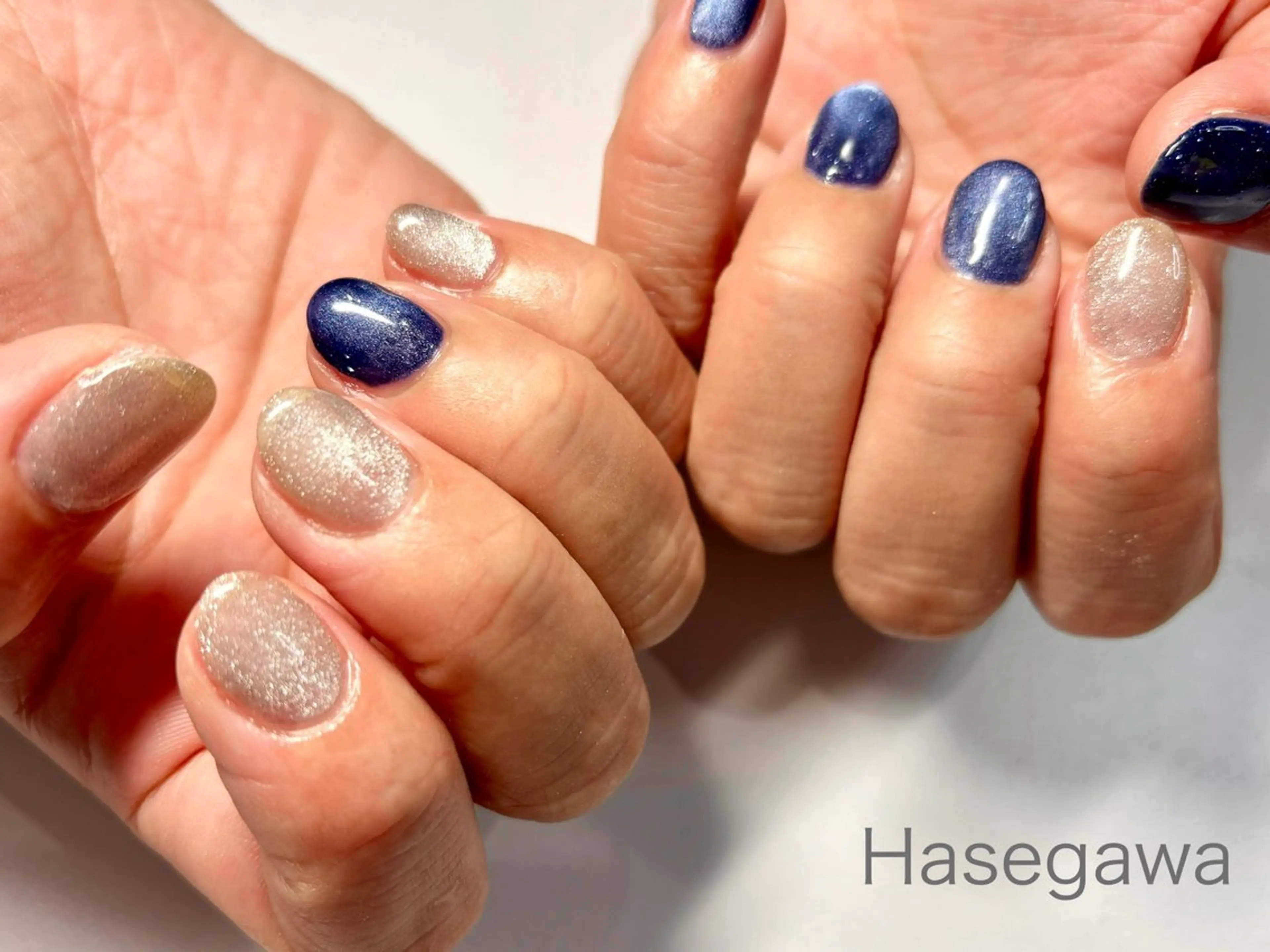 ネイル ネイビー シルバー ハンドネイル DROP所属・DROP 長谷川のネイルデザイン