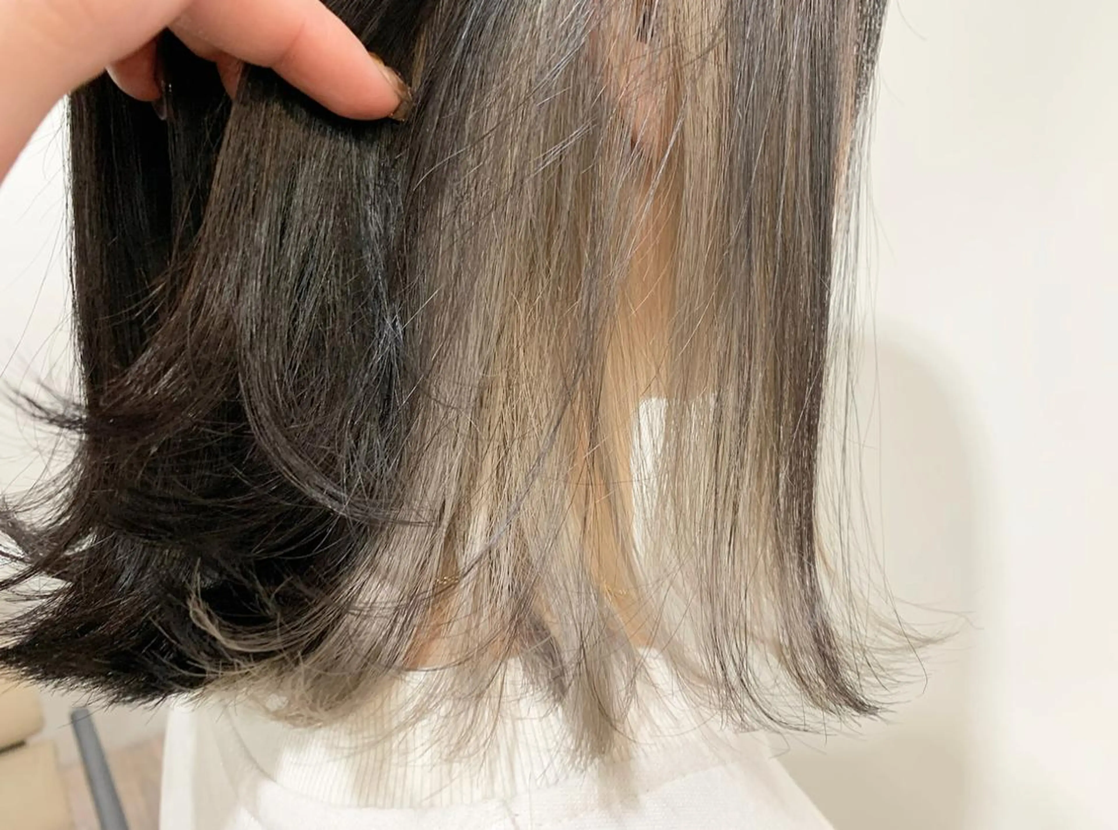 ミディアム ヘアカラー あべ ゆうかのヘアスタイル