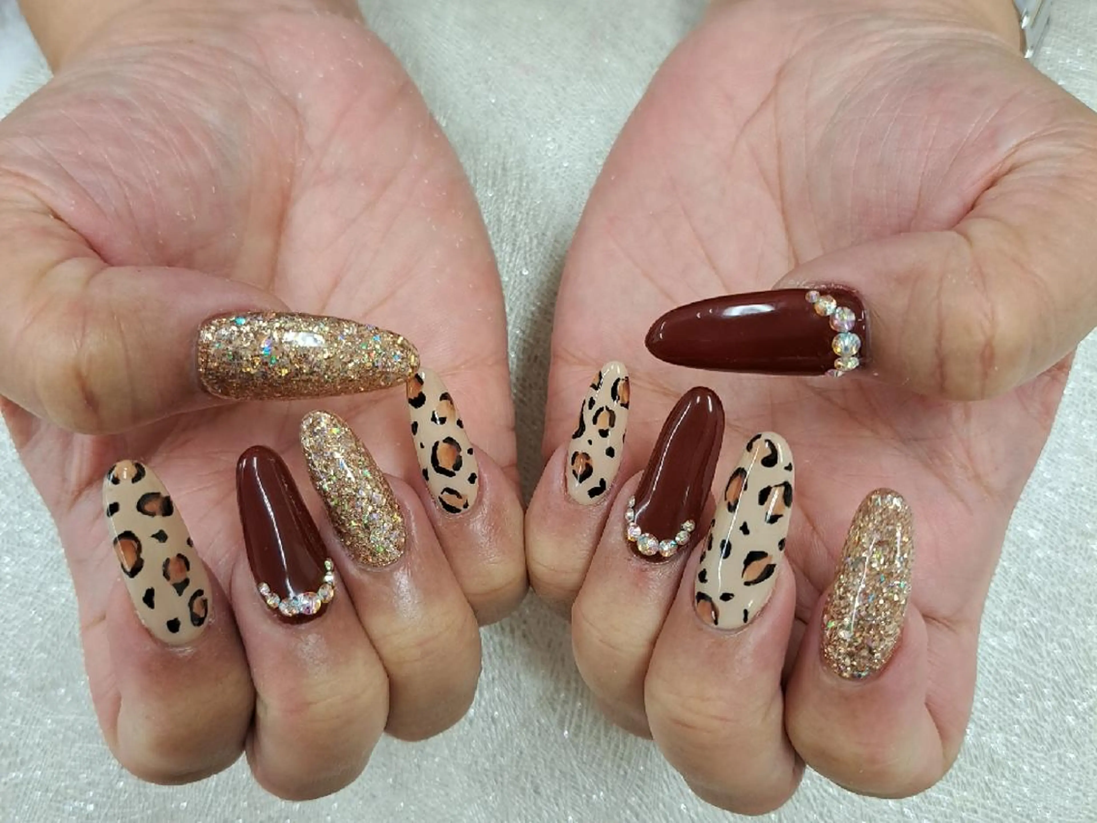 ネイル アートネイル ジェルネイル 持ち込み ニュアンスネイル パラジェル 河野ちえ (雑誌掲載サロン)のネイルデザイン