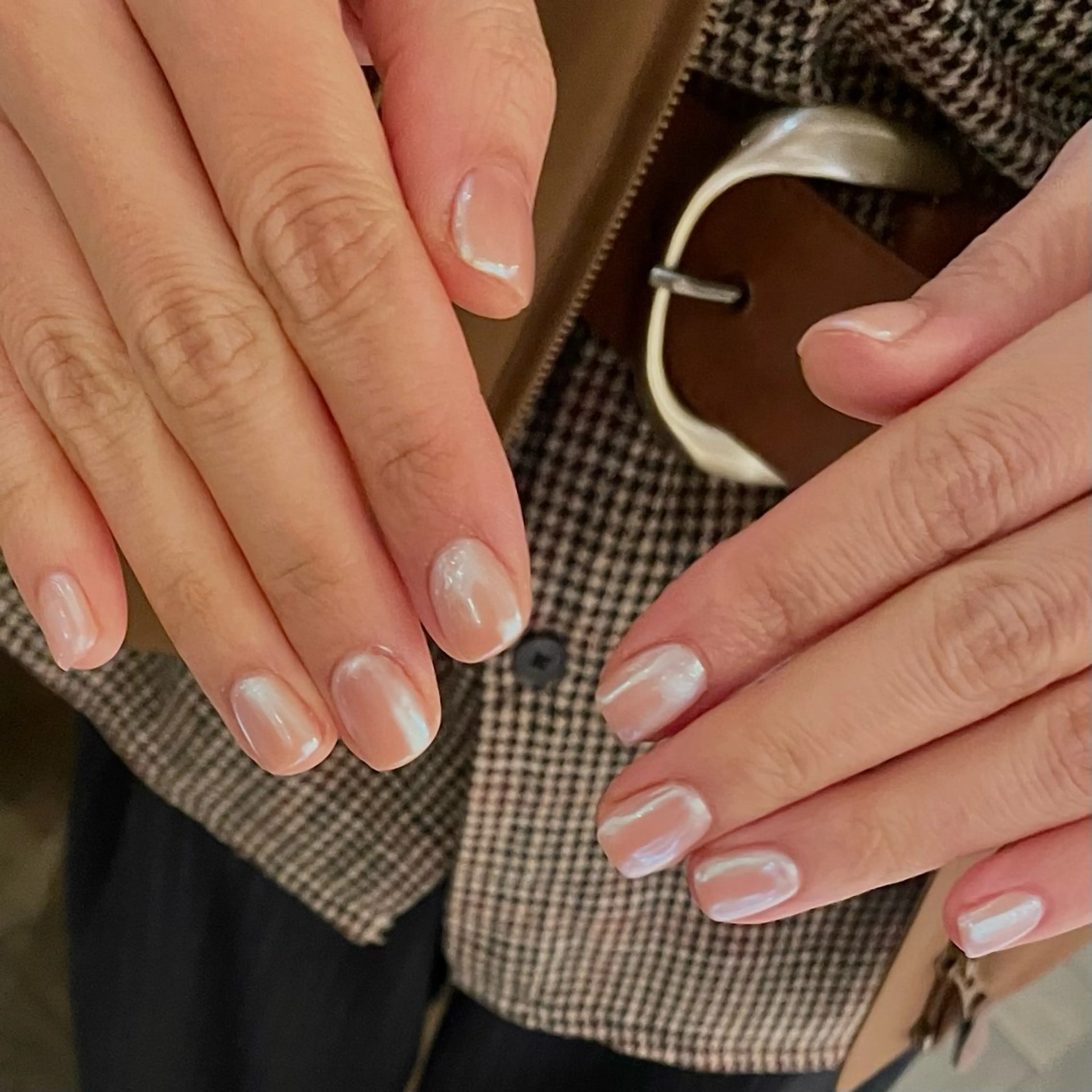 ネイル オーロラネイル ミラーネイル ハンドネイル MOE ネイルサロンのネイルデザイン