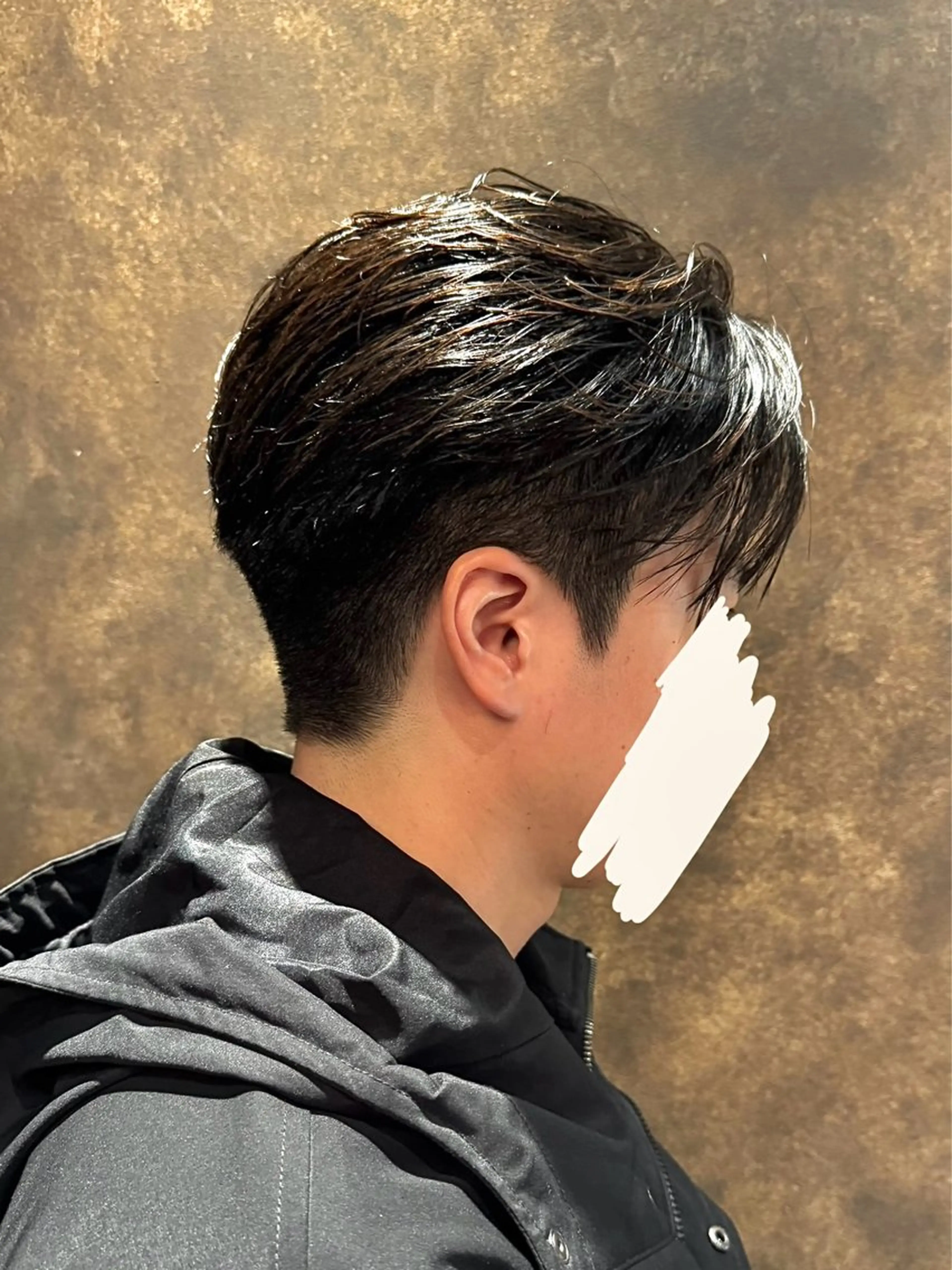 メンズ センターパート 刈り上げ カット MINX ginza所属・矢津田 侑のヘアスタイル