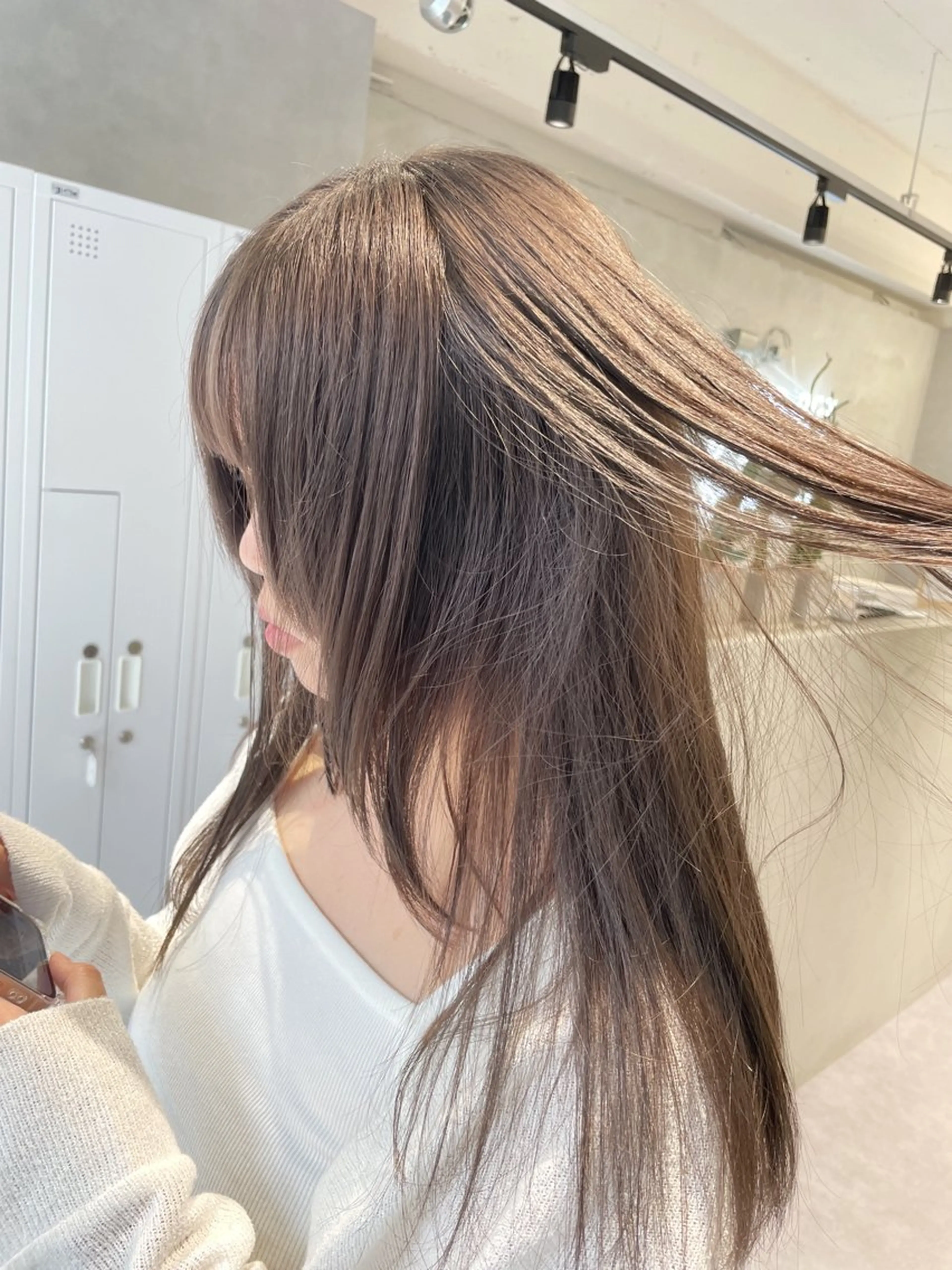 ロング カラー アッシュ ベージュカラー 黒髪 ブロンド ブロンドベージュ ikuma/ ミルクティーのヘアスタイル