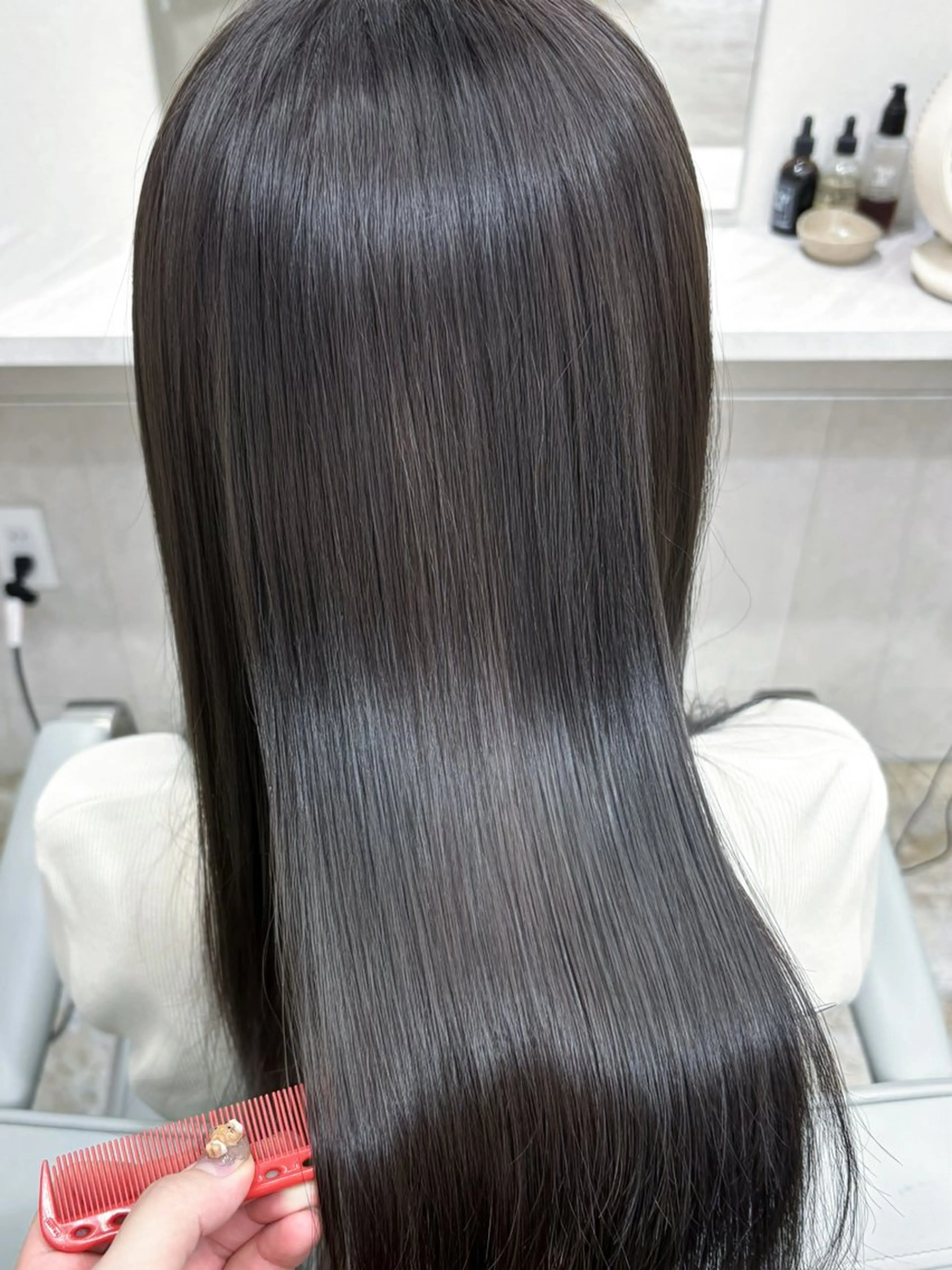 ロング 髪質改善 makoto⌇レイヤ ー⌇艶カラー🍒‎のヘアスタイル