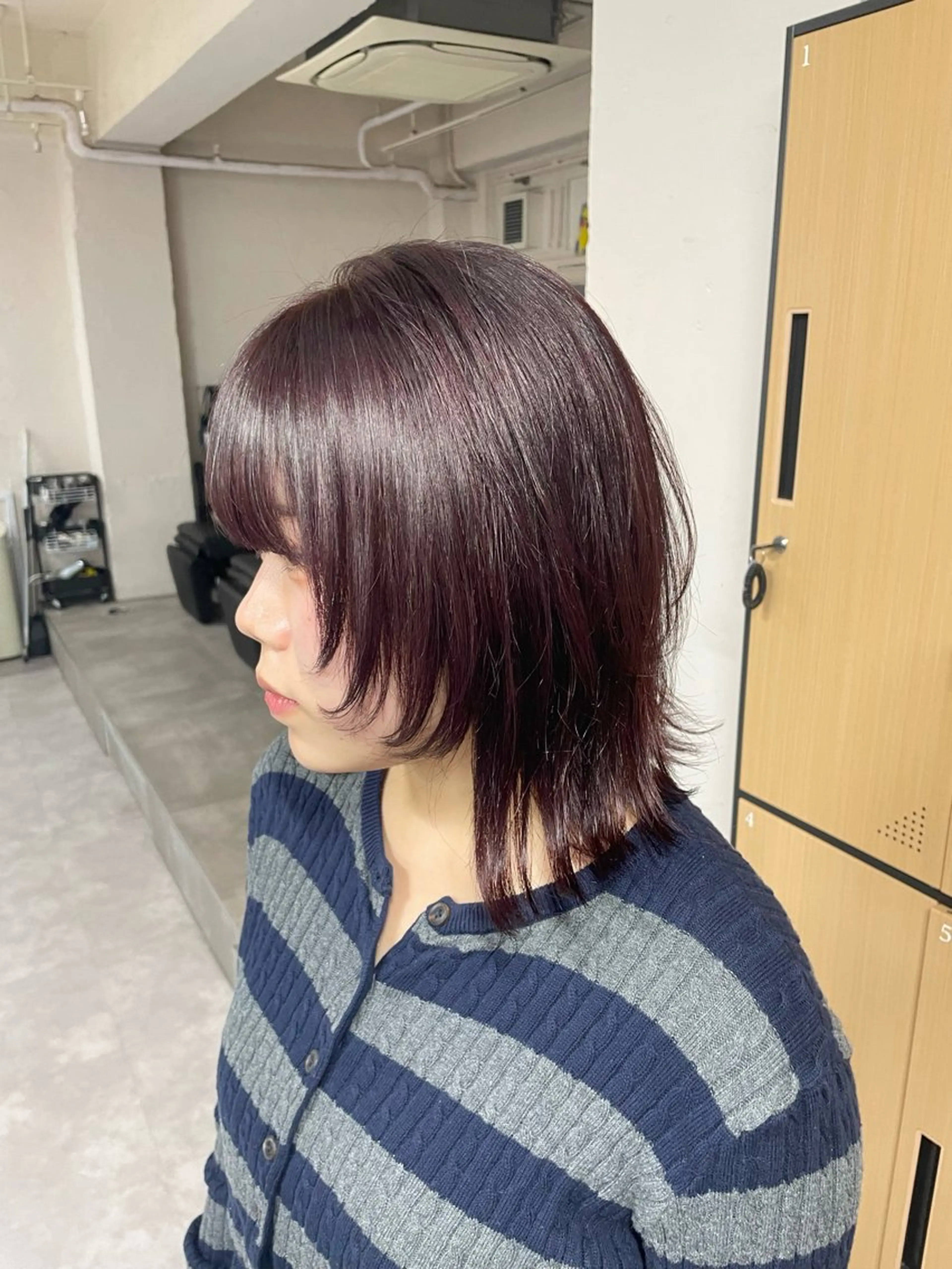 ミディアム レイヤーカット ウルフカット カット ヘアカラー tokute 中野真咲🐺のヘアスタイル