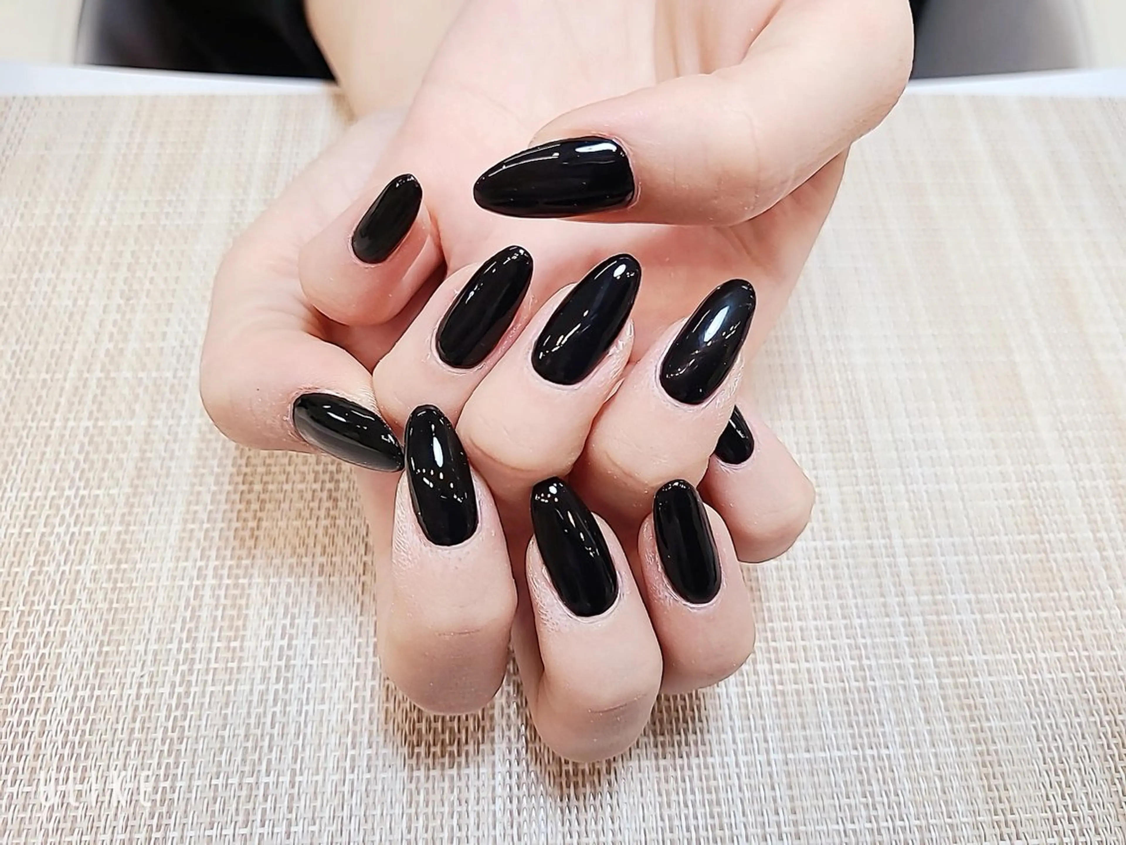 ネイル ワンカラーネイル 上野ネイルサロン AILEのネイルデザイン