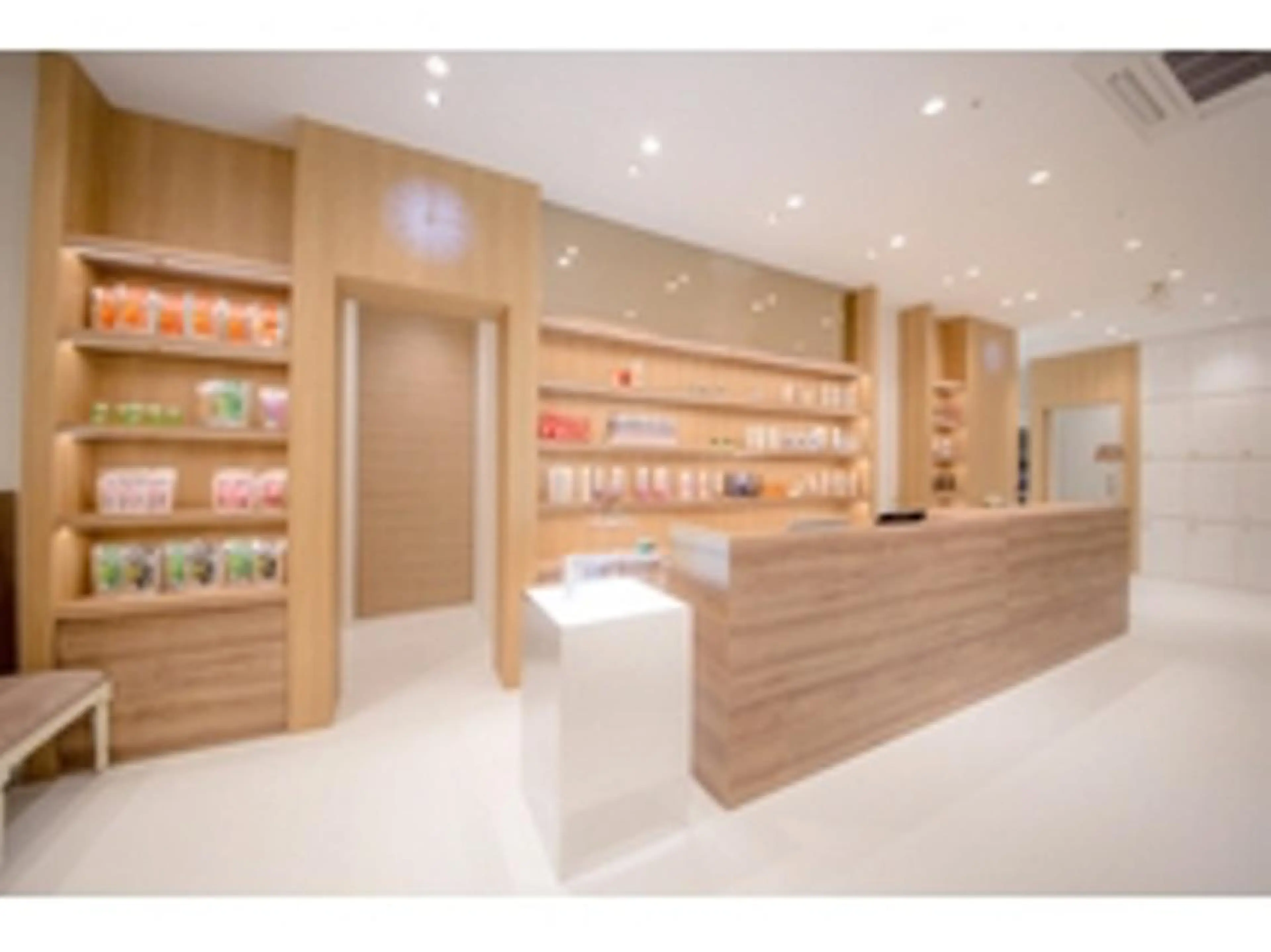 due hair 京都駅前店 MILBON オージュア認定サロン【デューヘアー】所属・ハイトーンブリーチ 土坂 由志【京都】のヘアスタイル