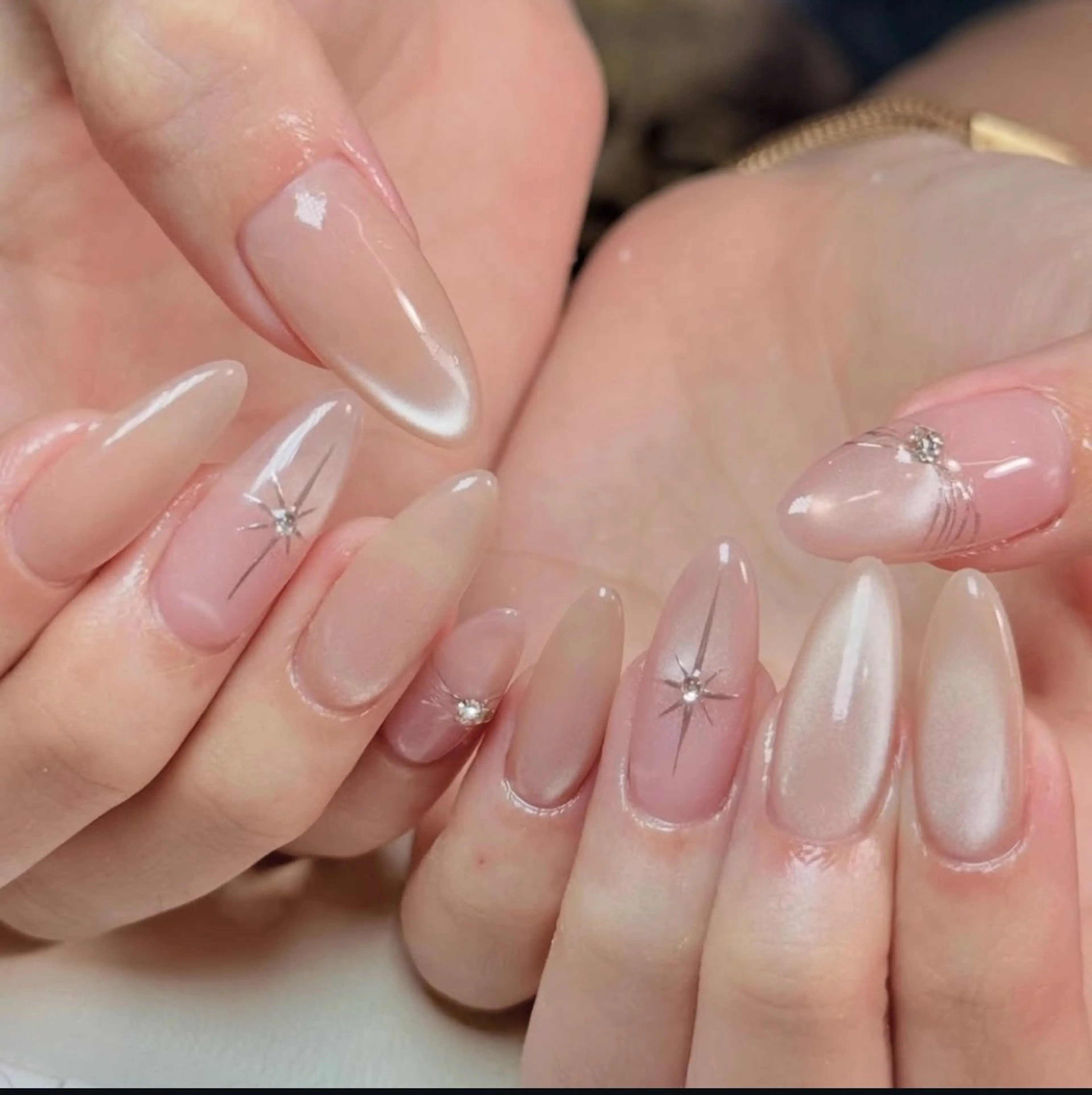 ネイル 持ち込み シンプルネイル ハンドネイル JISOO ANA.CHUOのネイルデザイン