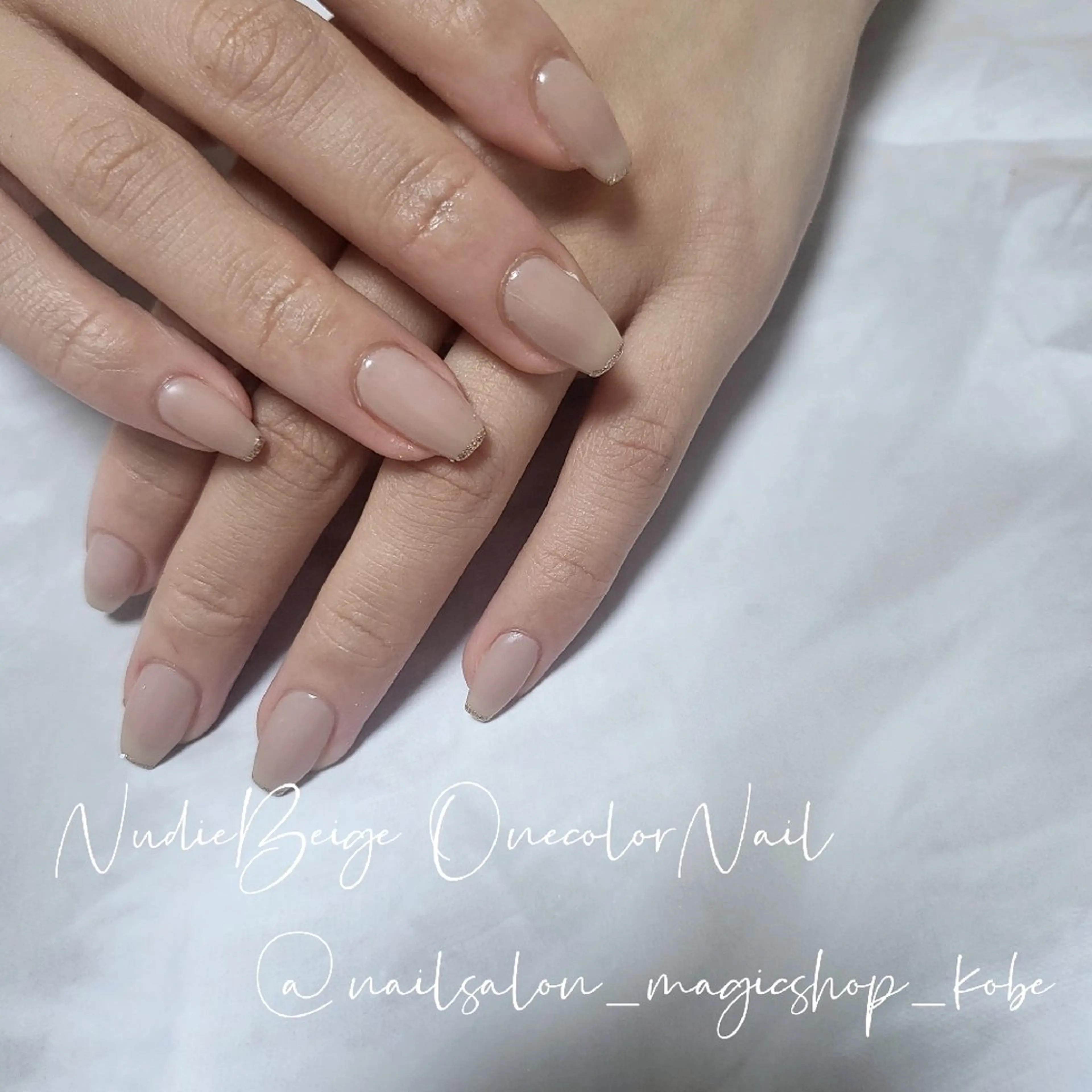 ネイル ジェルネイル ゴールド ラメ(グリッター) ワンカラーネイル ピンク Nailsalon MagicShopのネイルデザイン