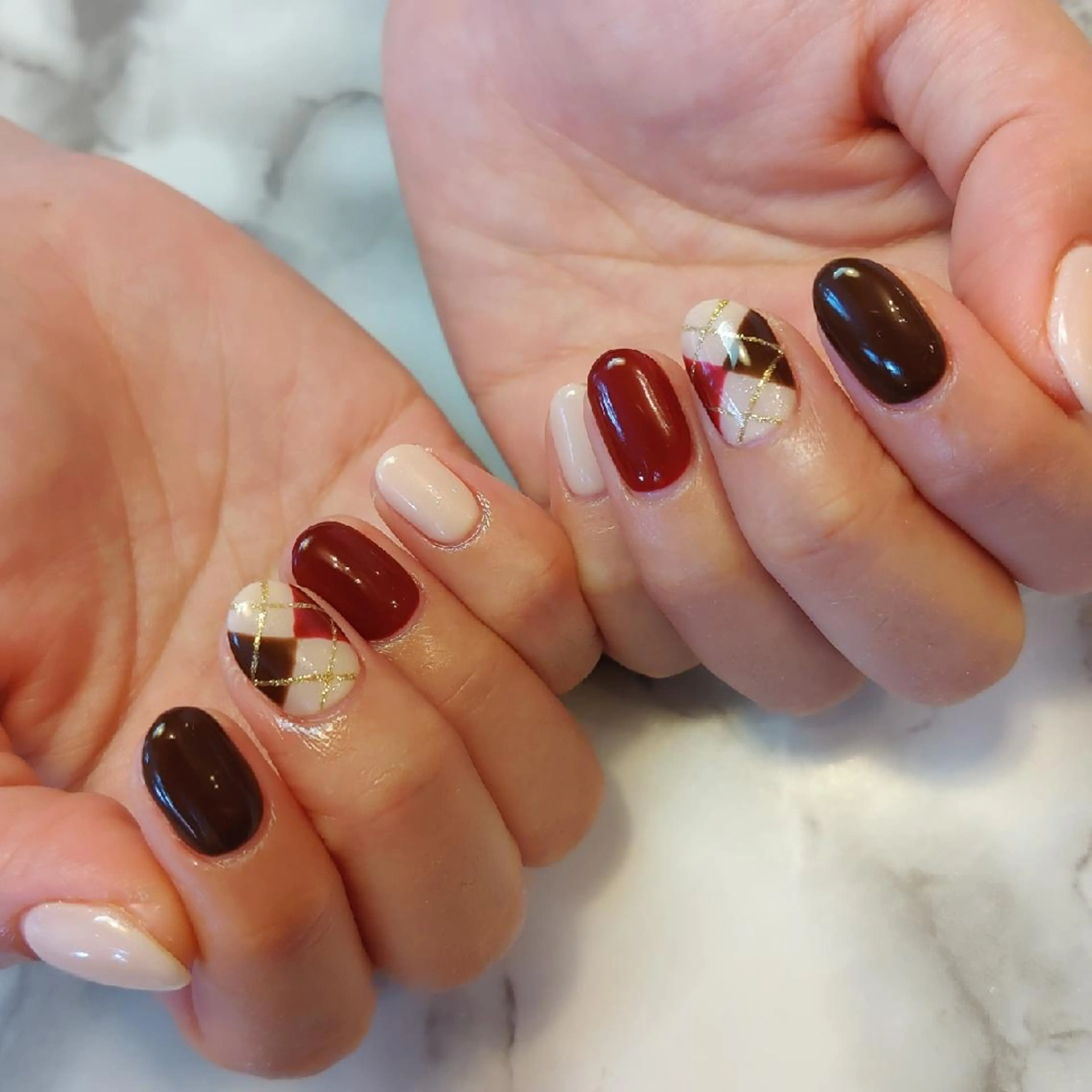 ネイル ジェヌインネイル 河内のネイルデザイン