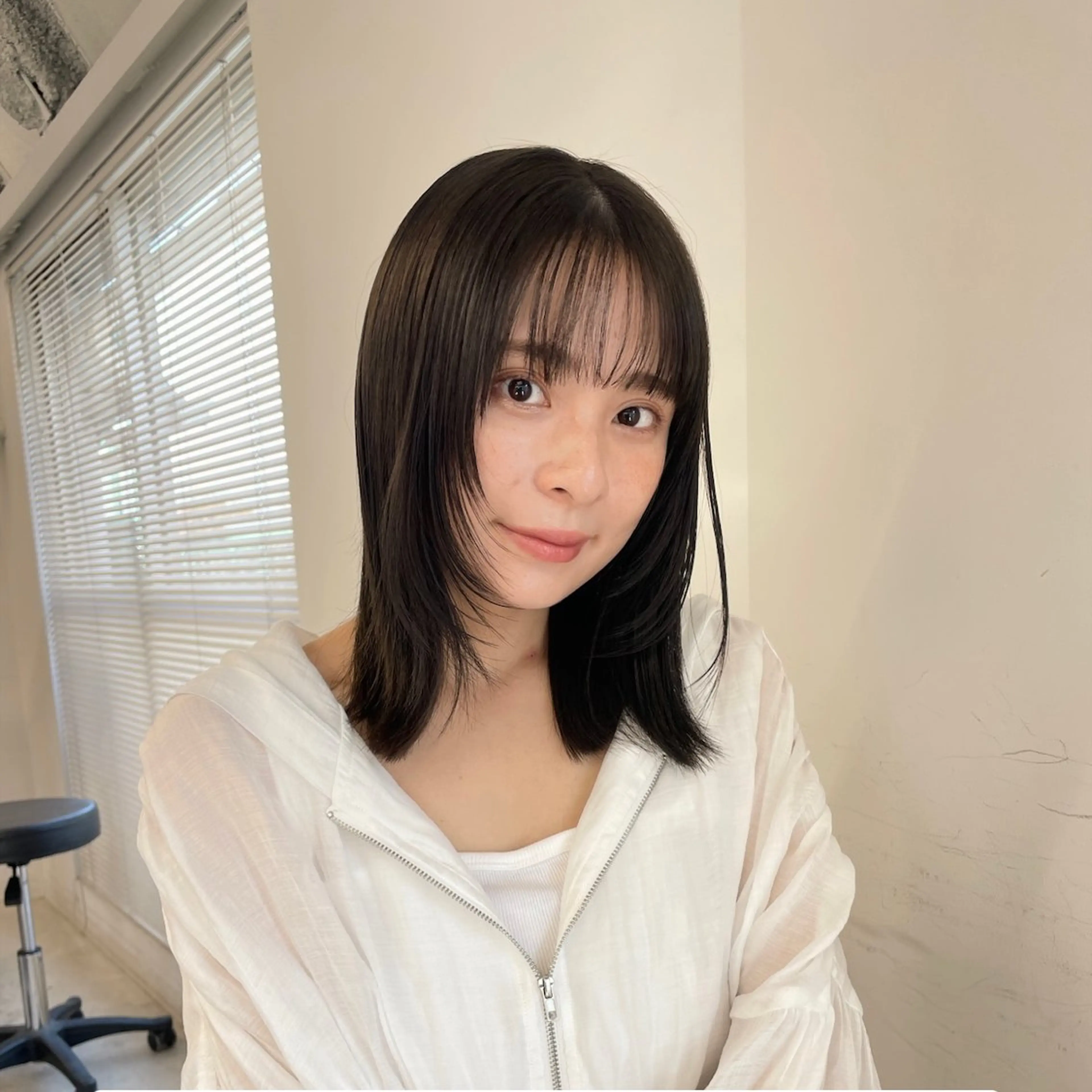 ミディアム カラー 🤎渋谷髪質改善 ｜mei🤎のヘアスタイル