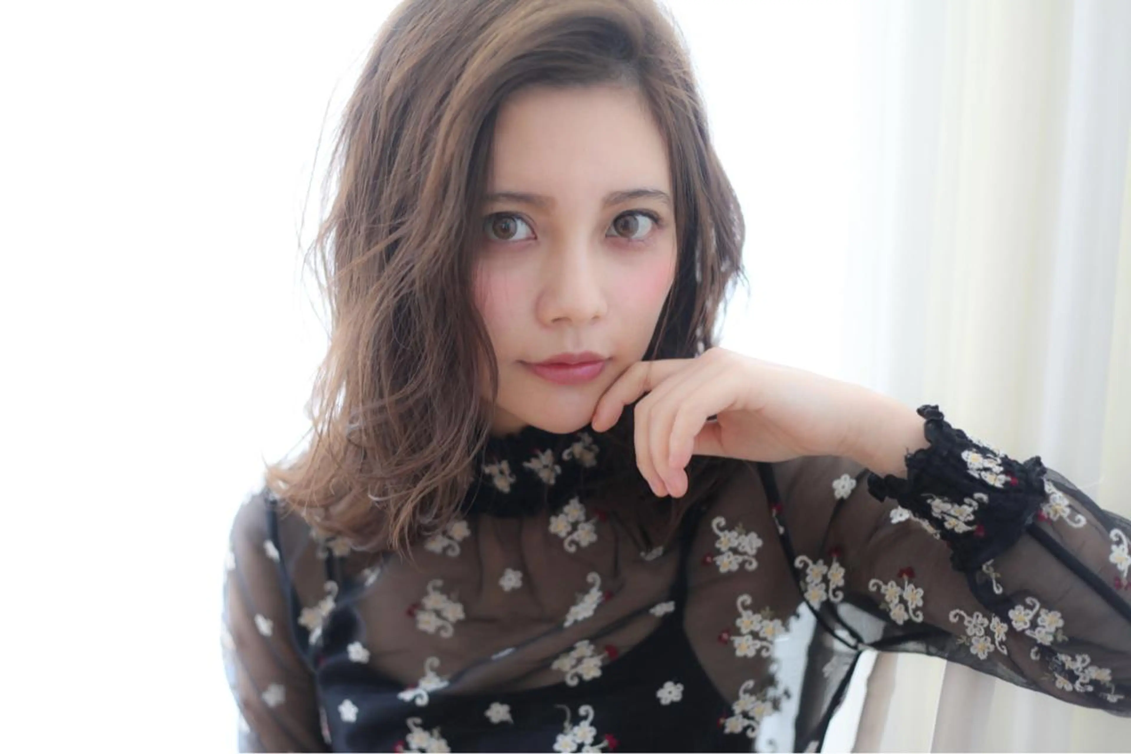 セミロング カラー 透明感カラー カット パーマ トリートメント VIVIE【ヴィヴィ】所属・髪質改善/韓国風 レイヤー/田村祐樹のヘアスタイル