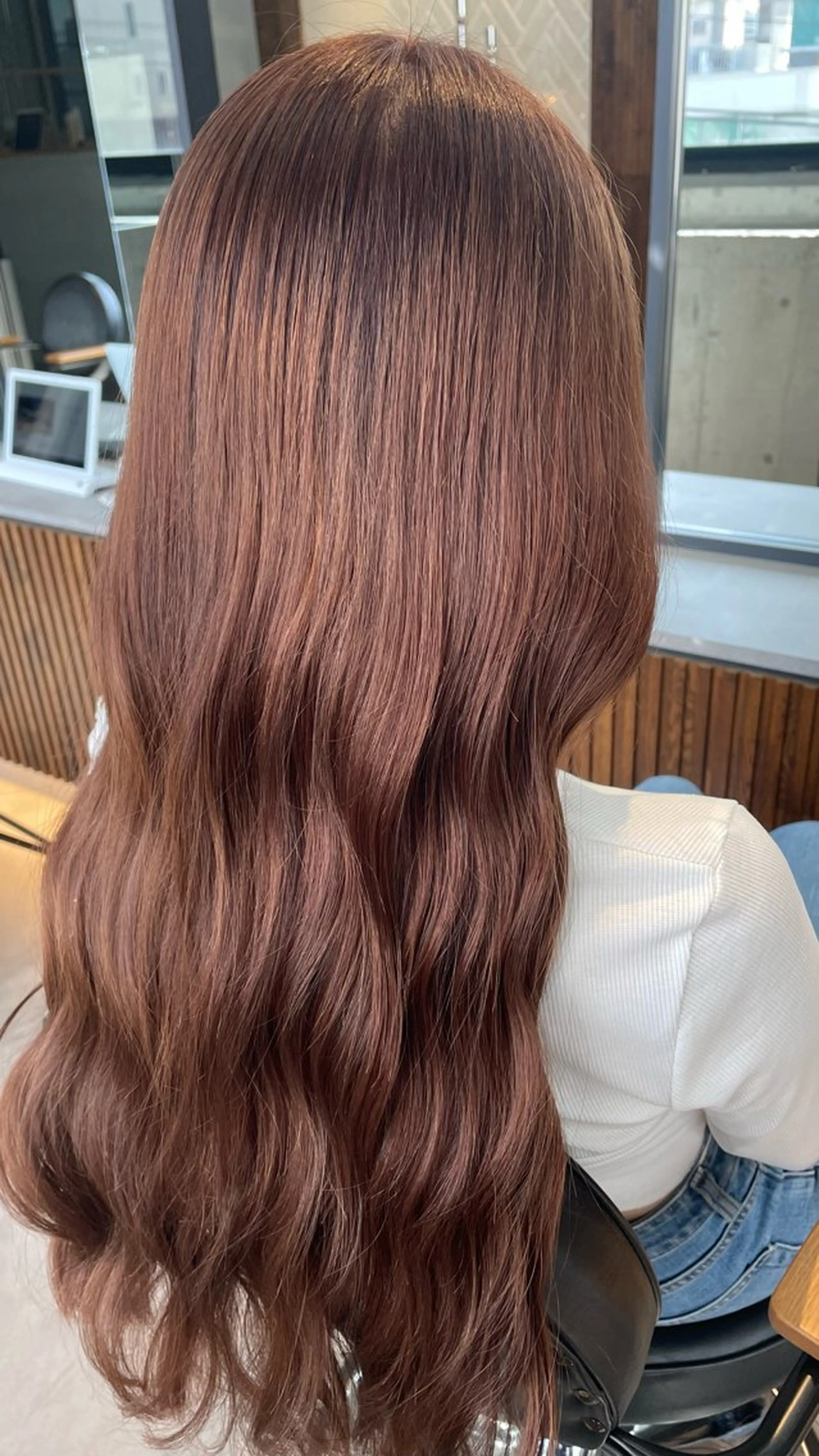 カラー ANGELICA 國吉　日向のヘアスタイル