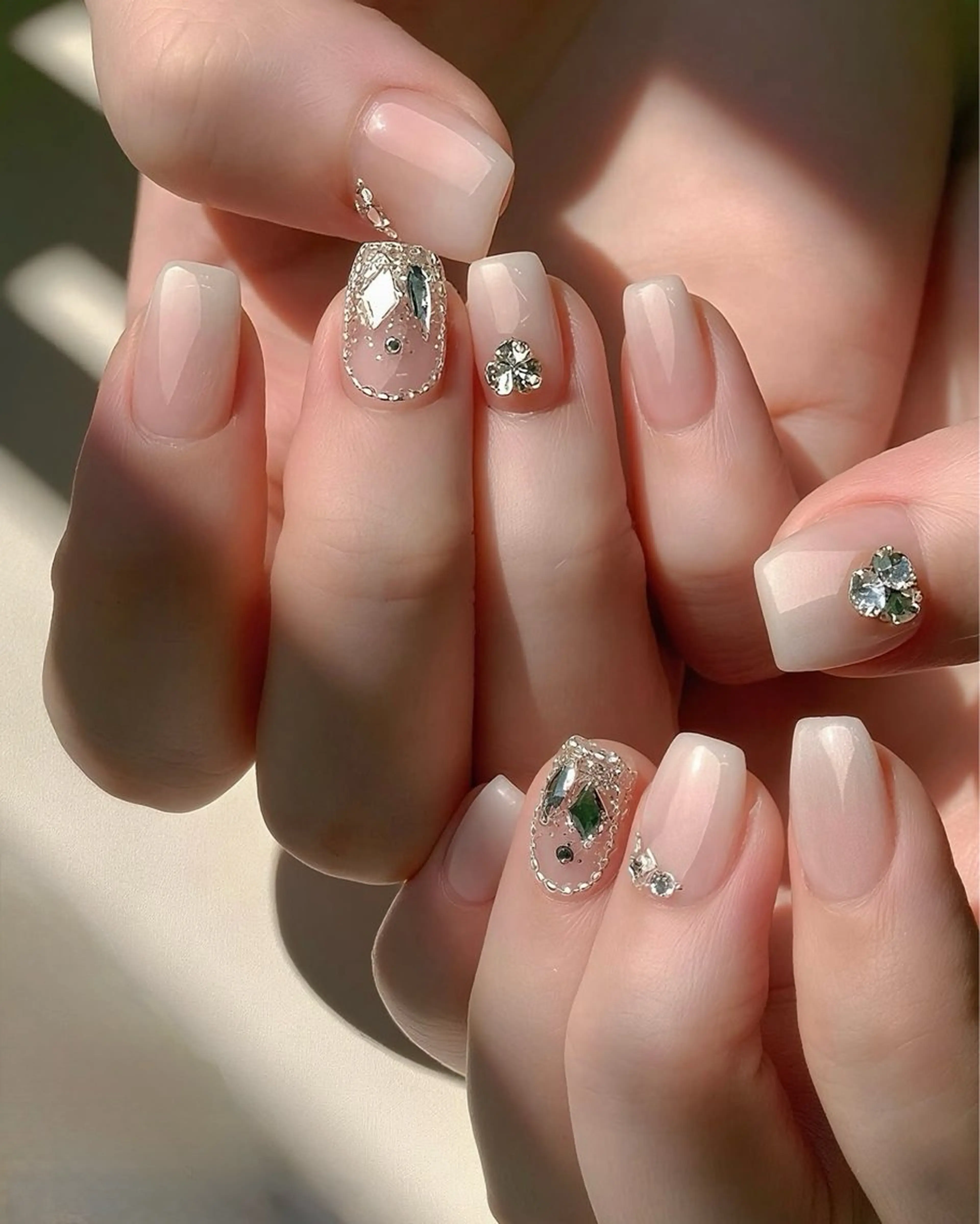 ネイル NailSalon✨ Écrinエクランのネイルデザイン