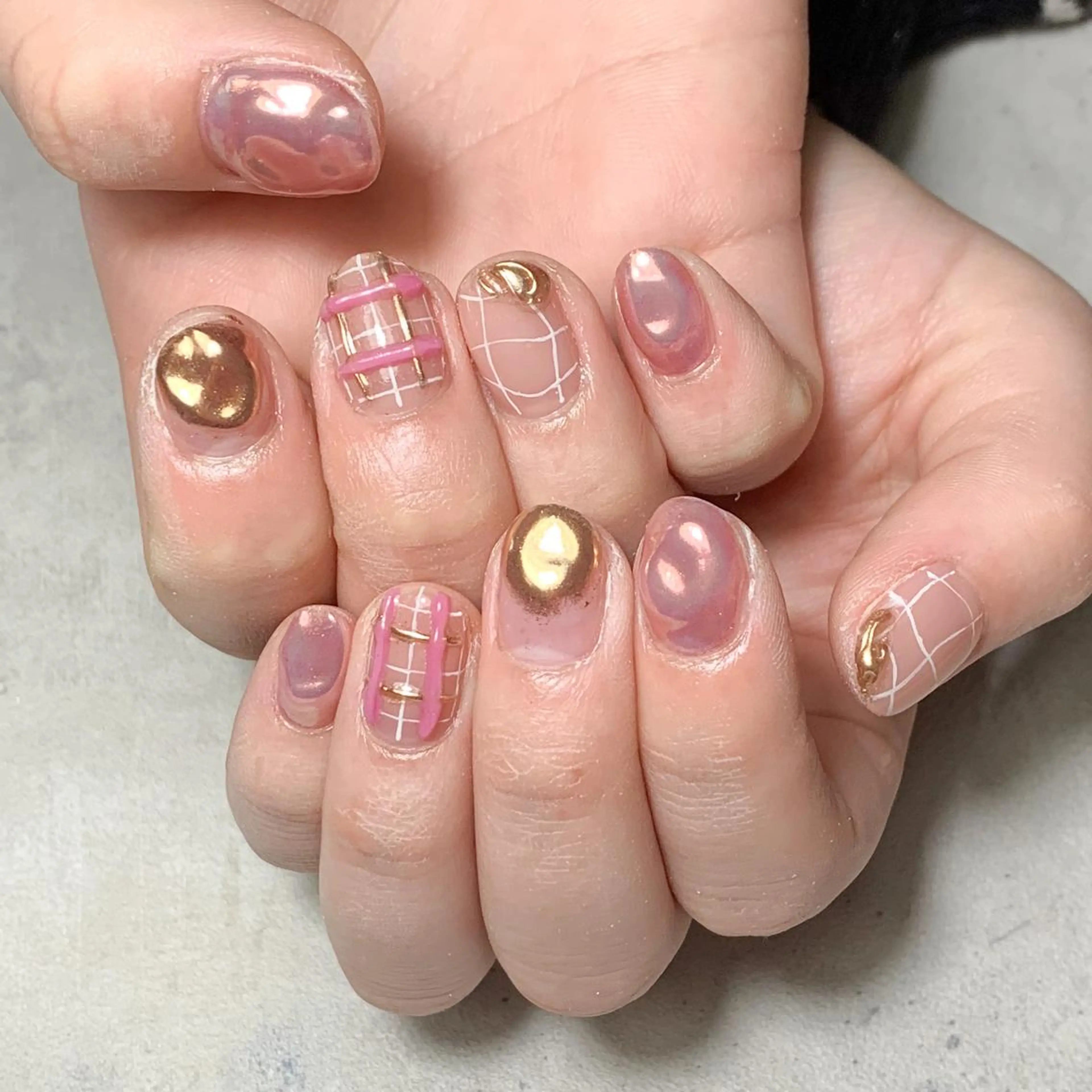 ネイル atelier　FIORITURA所属・FIORITURA aiのネイルデザイン